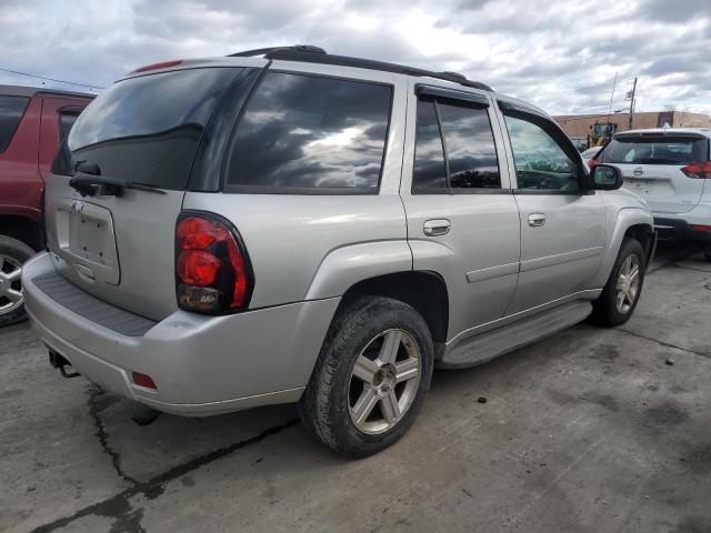 Photo 2 VIN: 1GNDT13S472277008 - CHEVROLET TRAILBLAZE 