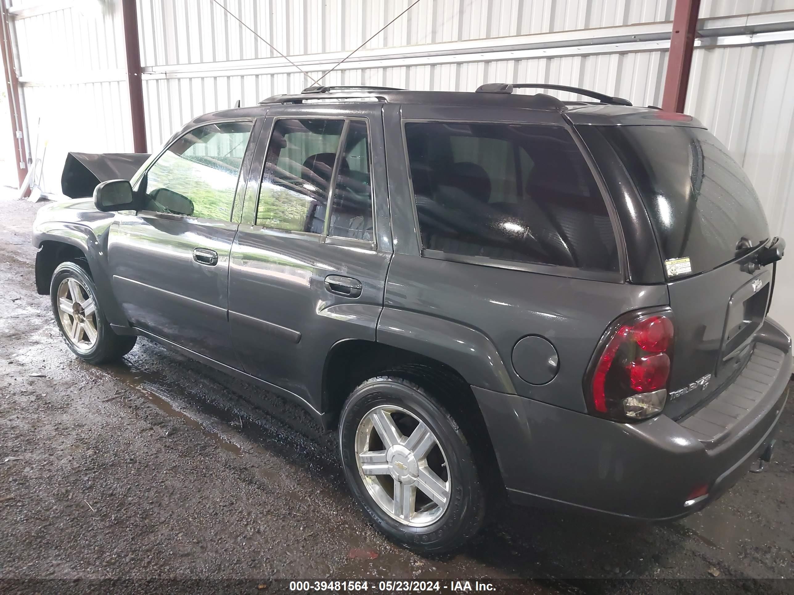 Photo 2 VIN: 1GNDT13S472307091 - CHEVROLET TRAILBLAZER 