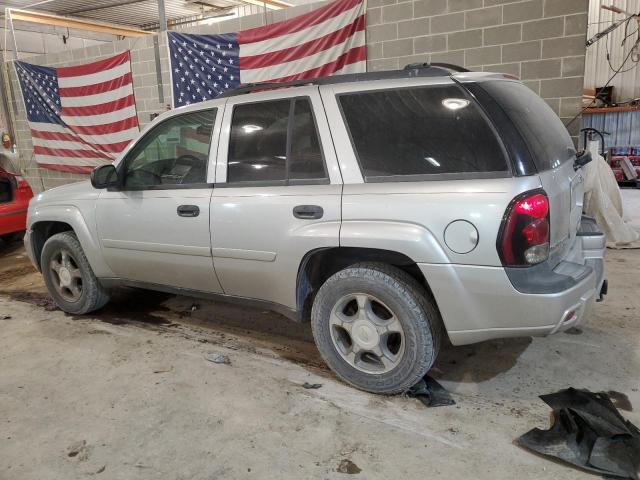 Photo 1 VIN: 1GNDT13S482127742 - CHEVROLET TRAILBLZR 