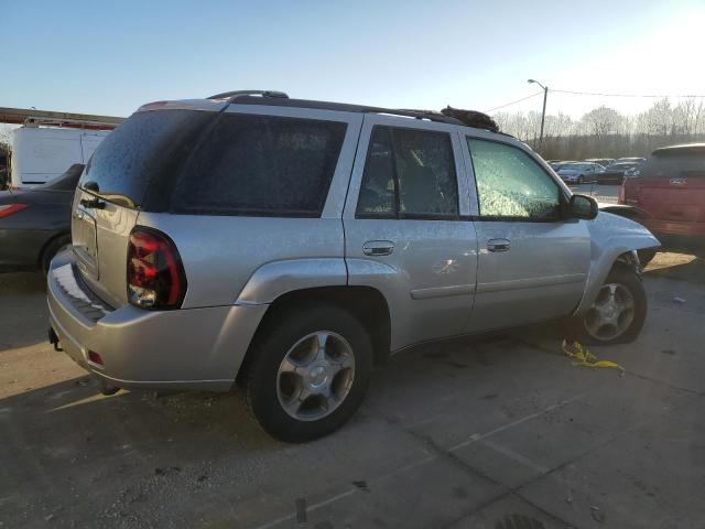 Photo 2 VIN: 1GNDT13S482174026 - CHEVROLET TRAILBLAZE 