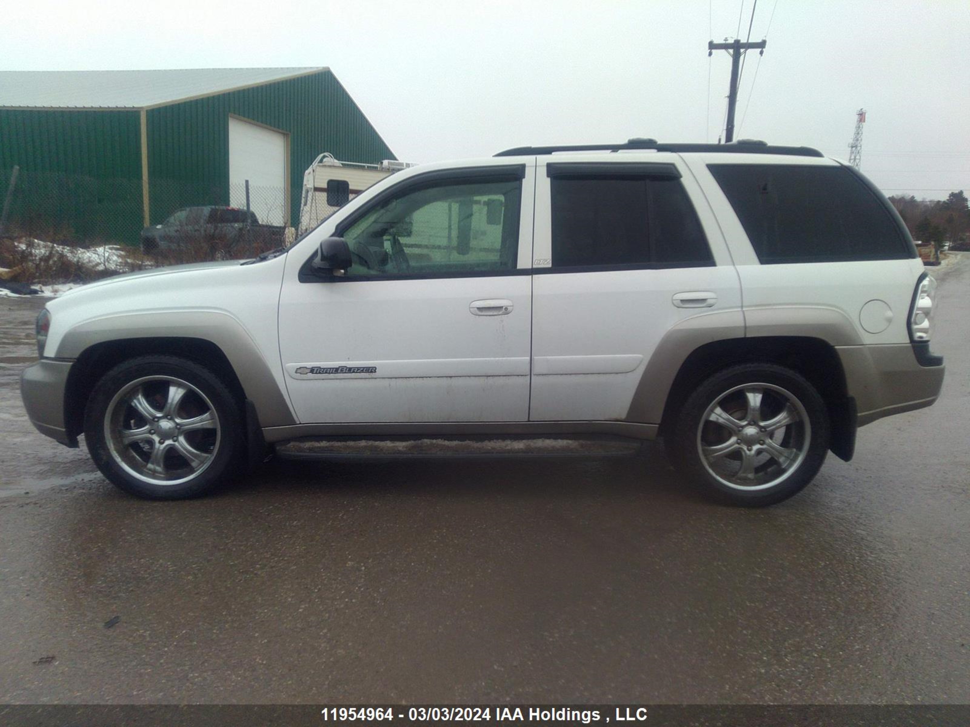 Photo 14 VIN: 1GNDT13S532132439 - CHEVROLET TRAILBLAZER 