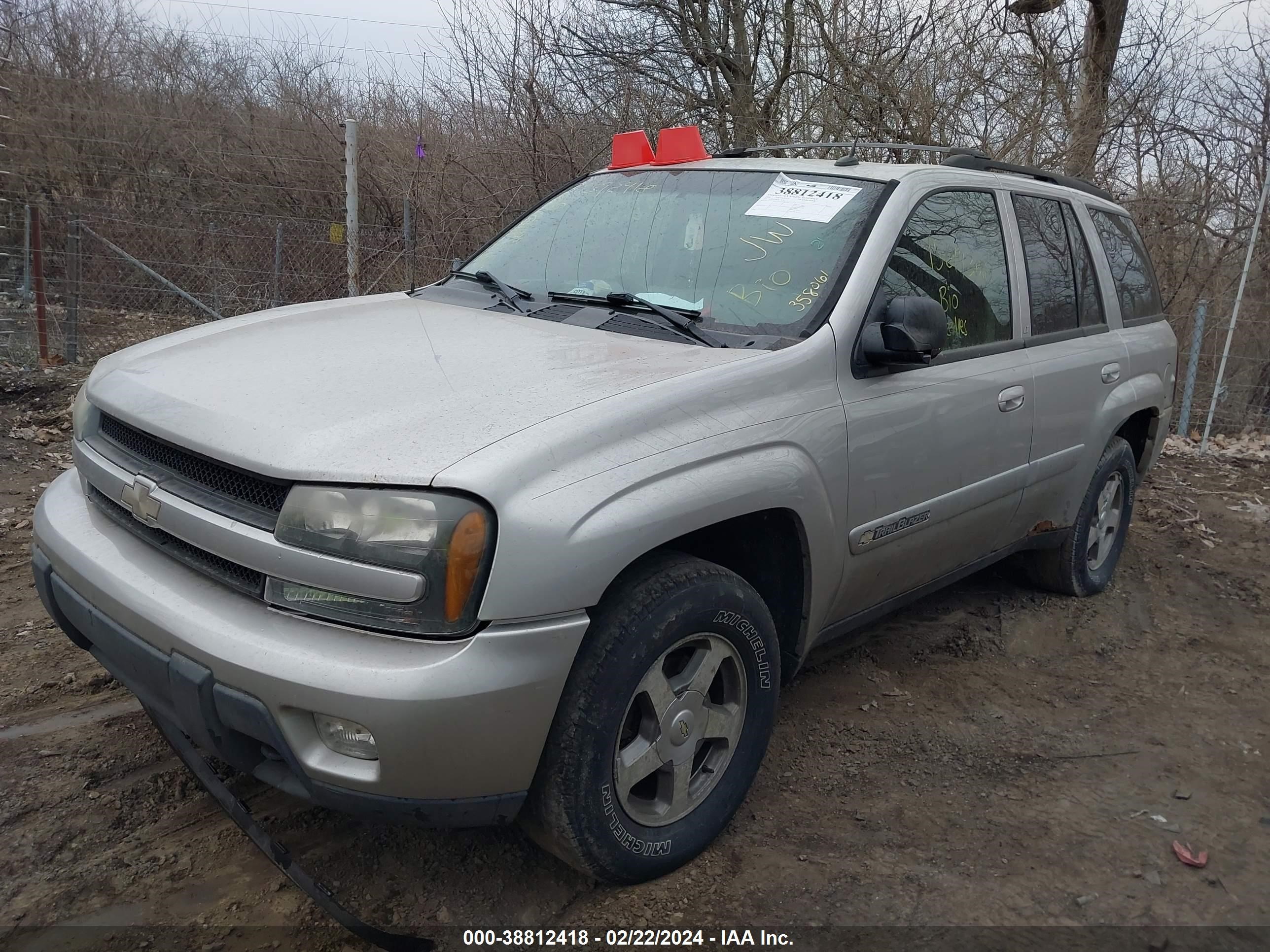 Photo 1 VIN: 1GNDT13S542176247 - CHEVROLET TRAILBLAZER 