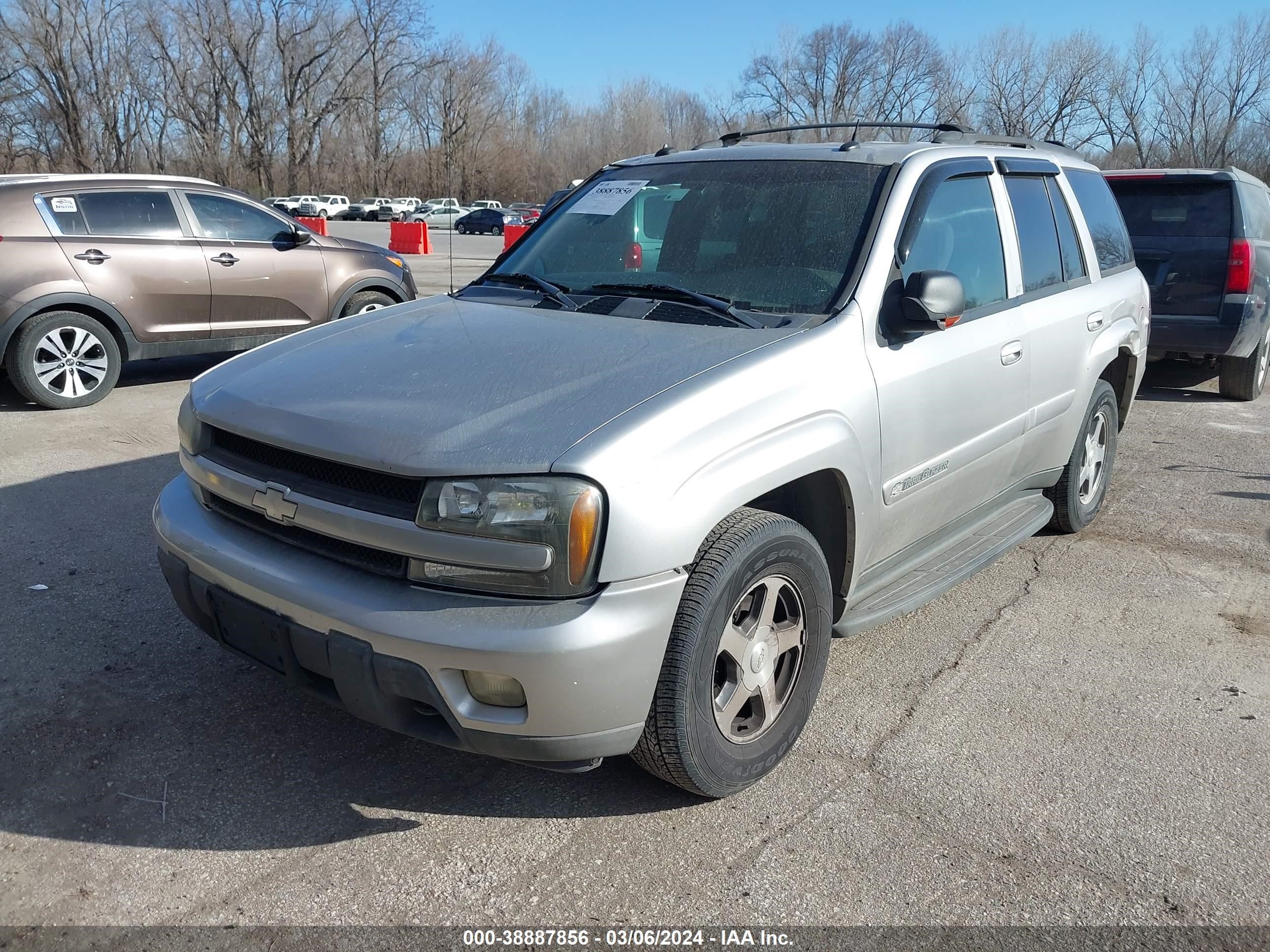 Photo 1 VIN: 1GNDT13S542248631 - CHEVROLET TRAILBLAZER 