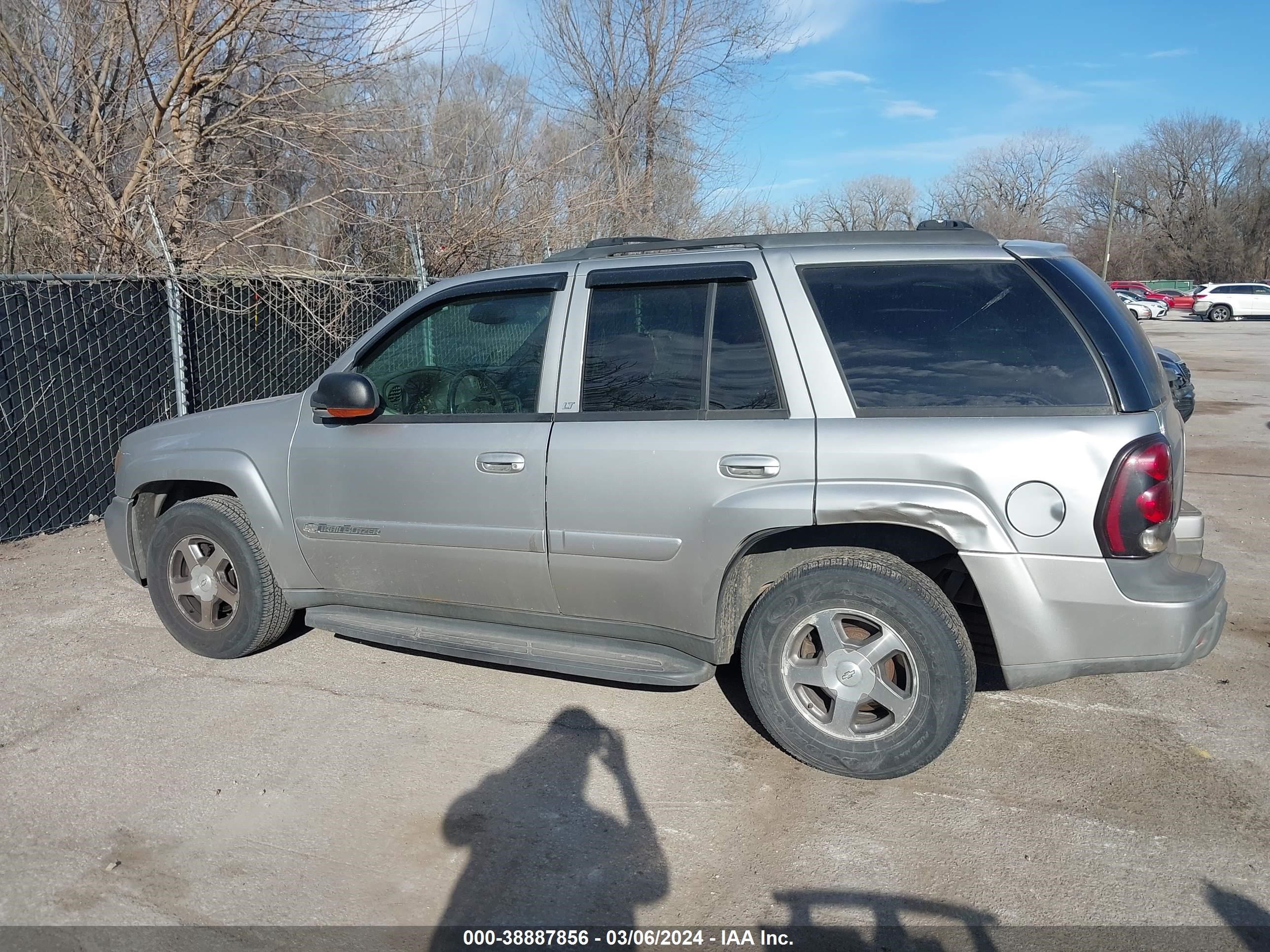 Photo 5 VIN: 1GNDT13S542248631 - CHEVROLET TRAILBLAZER 