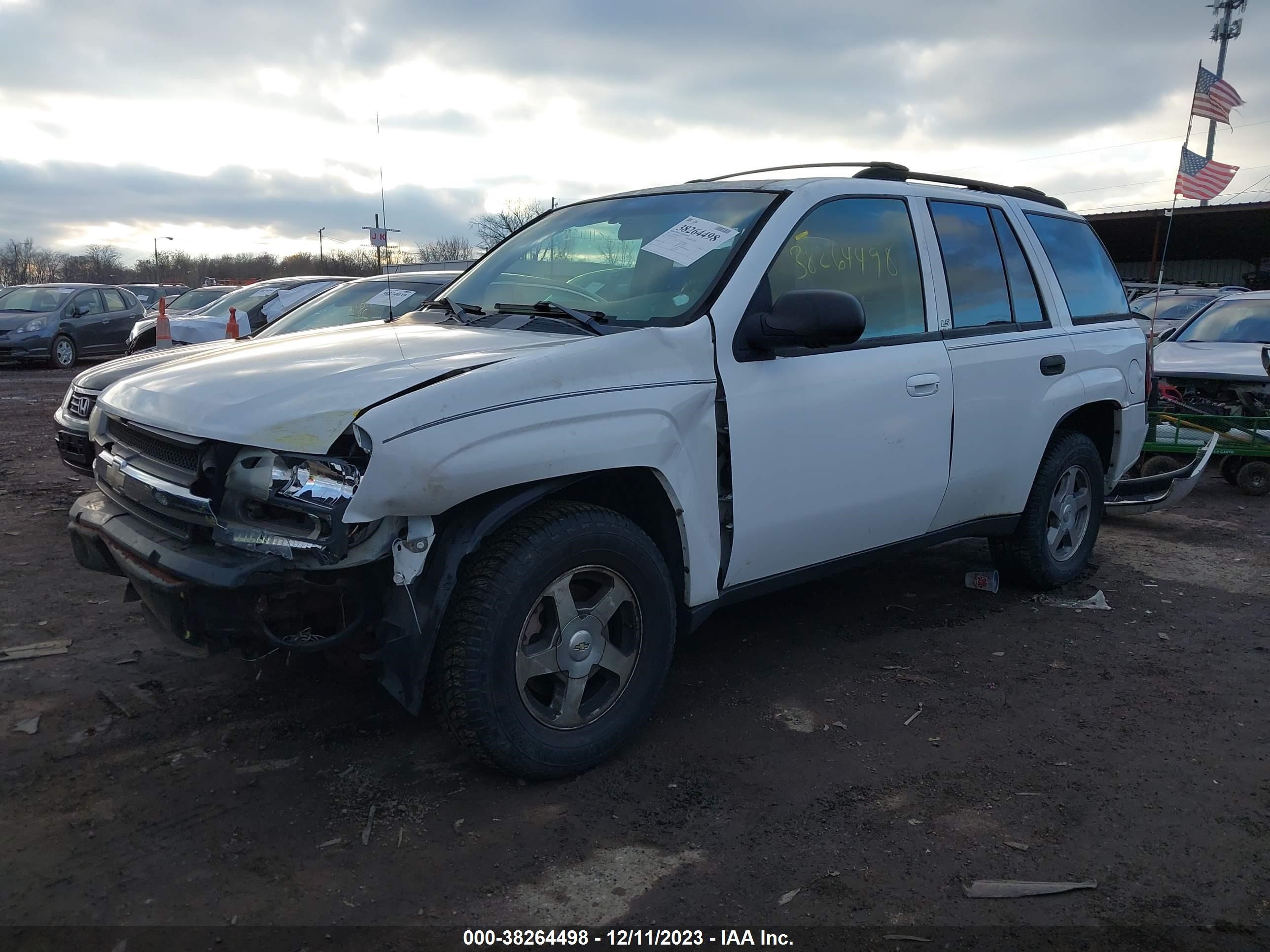 Photo 1 VIN: 1GNDT13S542276896 - CHEVROLET TRAILBLAZER 