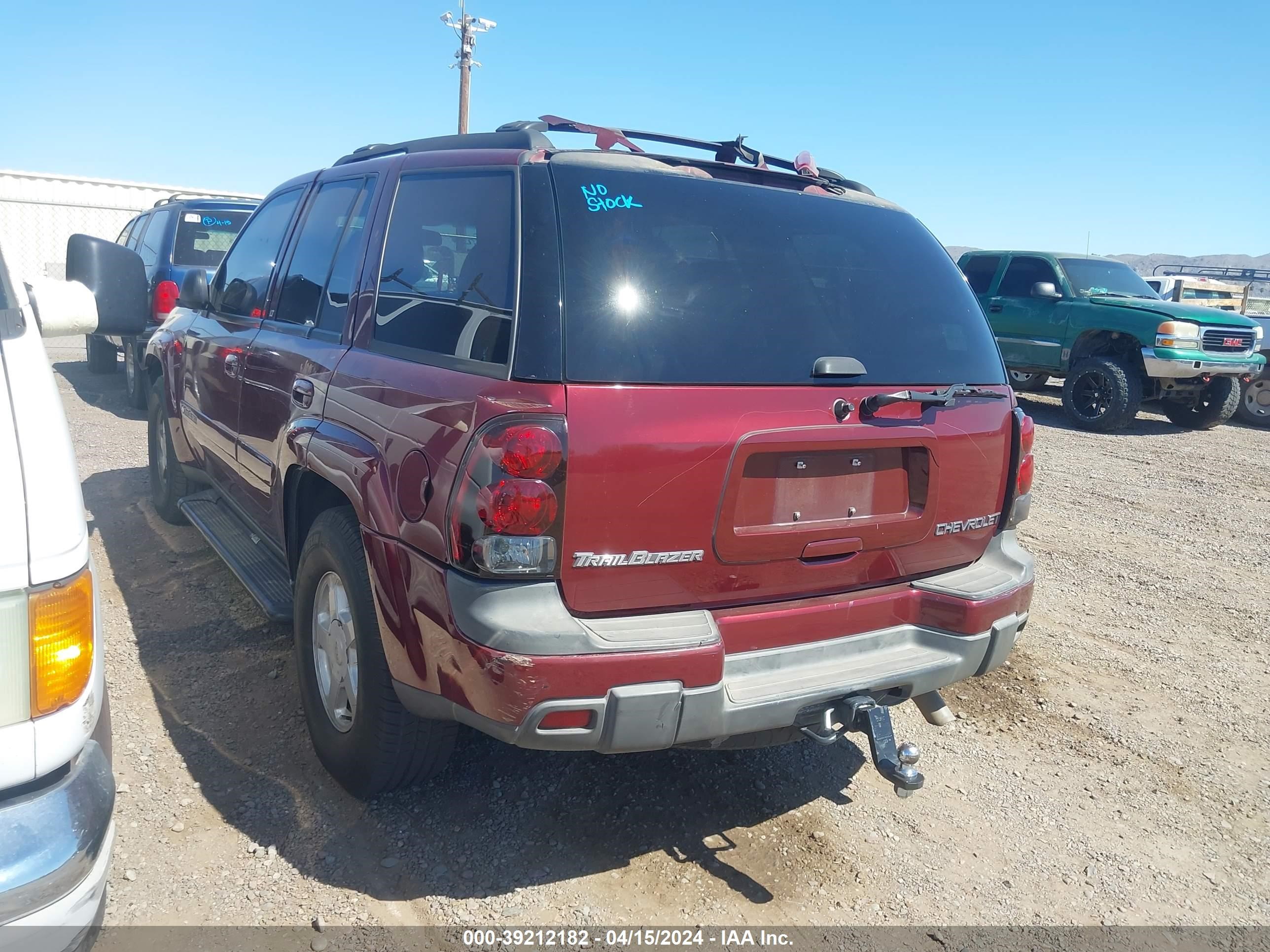 Photo 2 VIN: 1GNDT13S542374567 - CHEVROLET TRAILBLAZER 