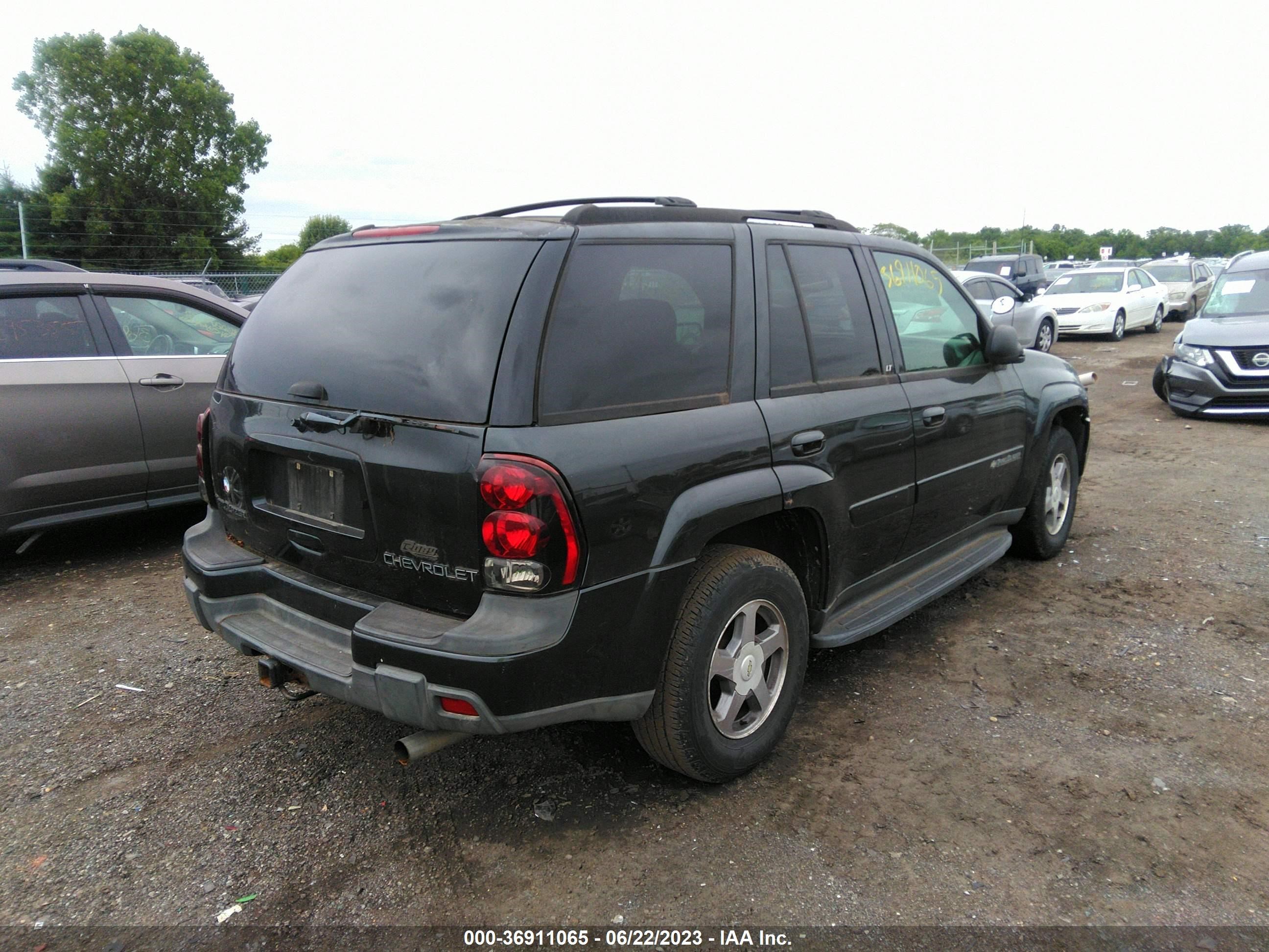 Photo 3 VIN: 1GNDT13S542393040 - CHEVROLET TRAILBLAZER 