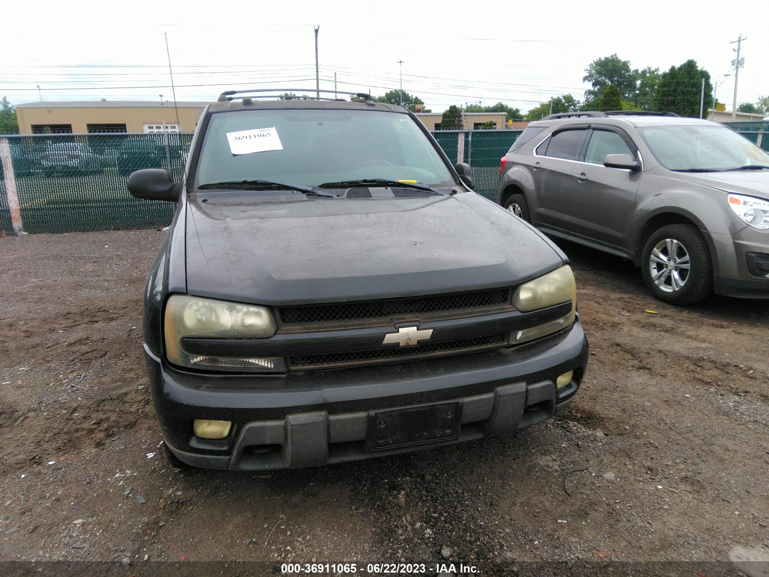 Photo 5 VIN: 1GNDT13S542393040 - CHEVROLET TRAILBLAZER 