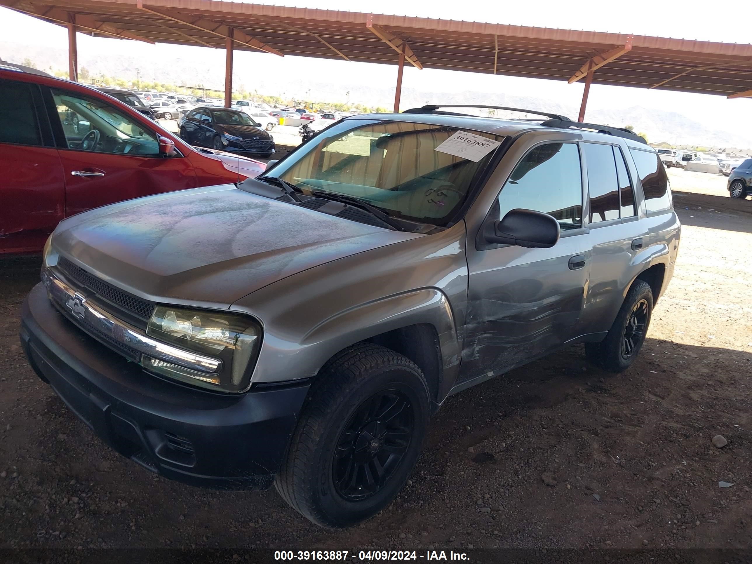 Photo 1 VIN: 1GNDT13S562110509 - CHEVROLET TRAILBLAZER 