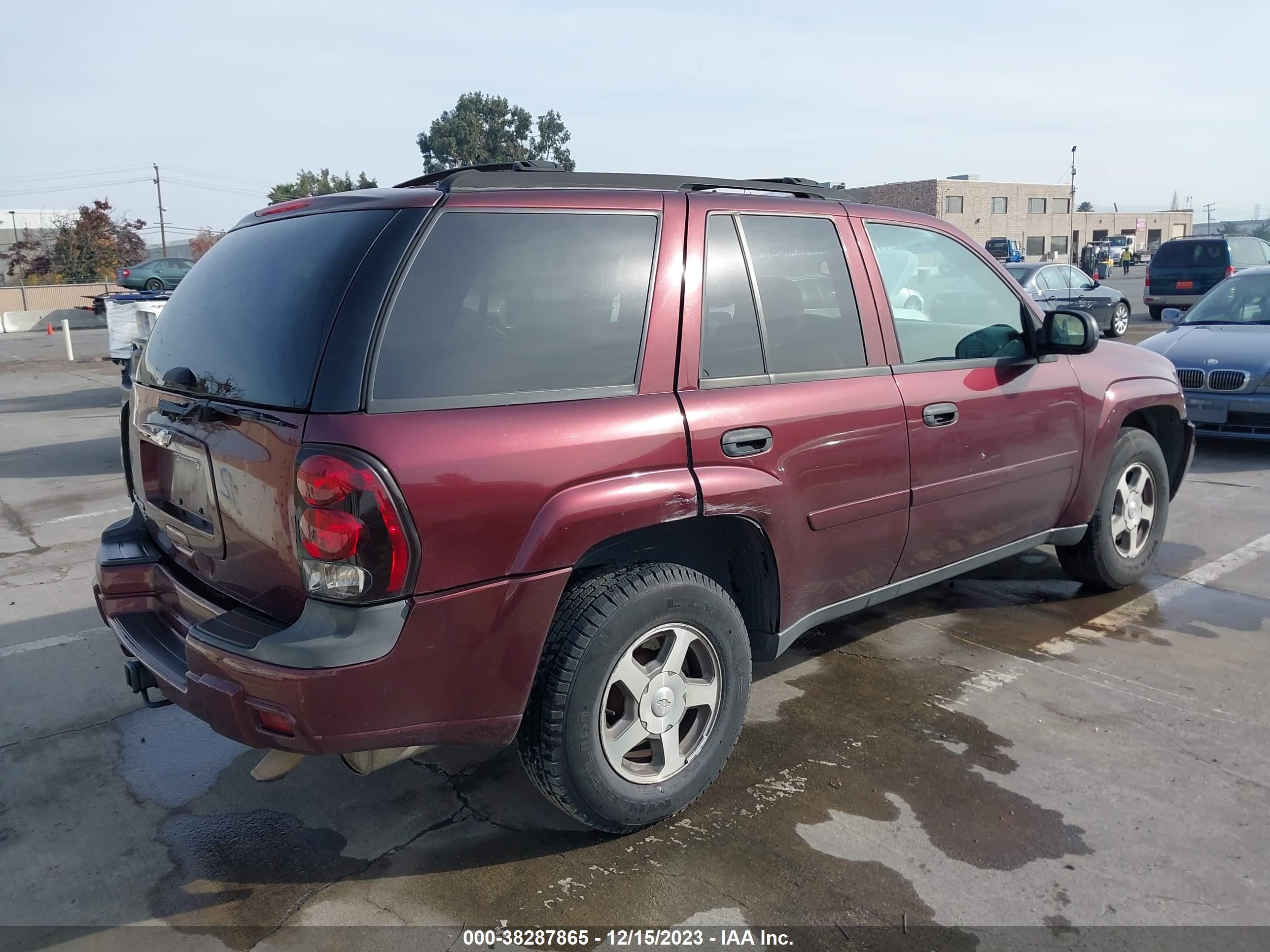 Photo 3 VIN: 1GNDT13S562207659 - CHEVROLET TRAILBLAZER 