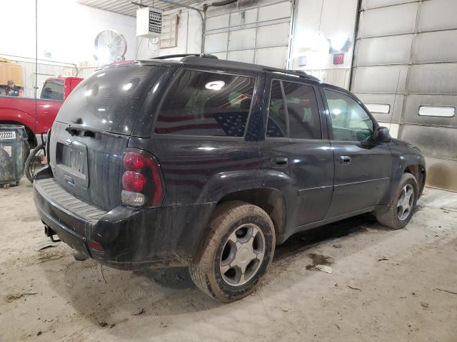 Photo 2 VIN: 1GNDT13S582139933 - CHEVROLET TRAILBLZR 