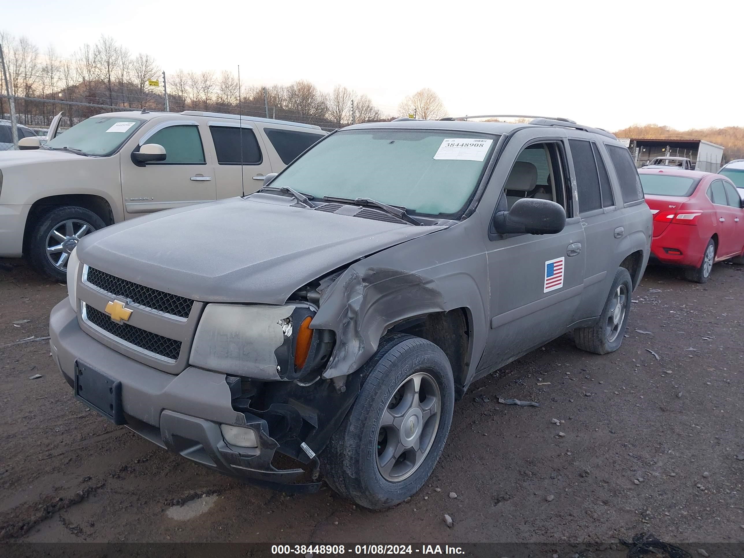 Photo 1 VIN: 1GNDT13S582195578 - CHEVROLET TRAILBLAZER 