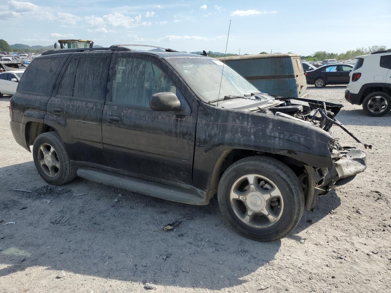 Photo 3 VIN: 1GNDT13S582222083 - CHEVROLET TRAILBLAZER 