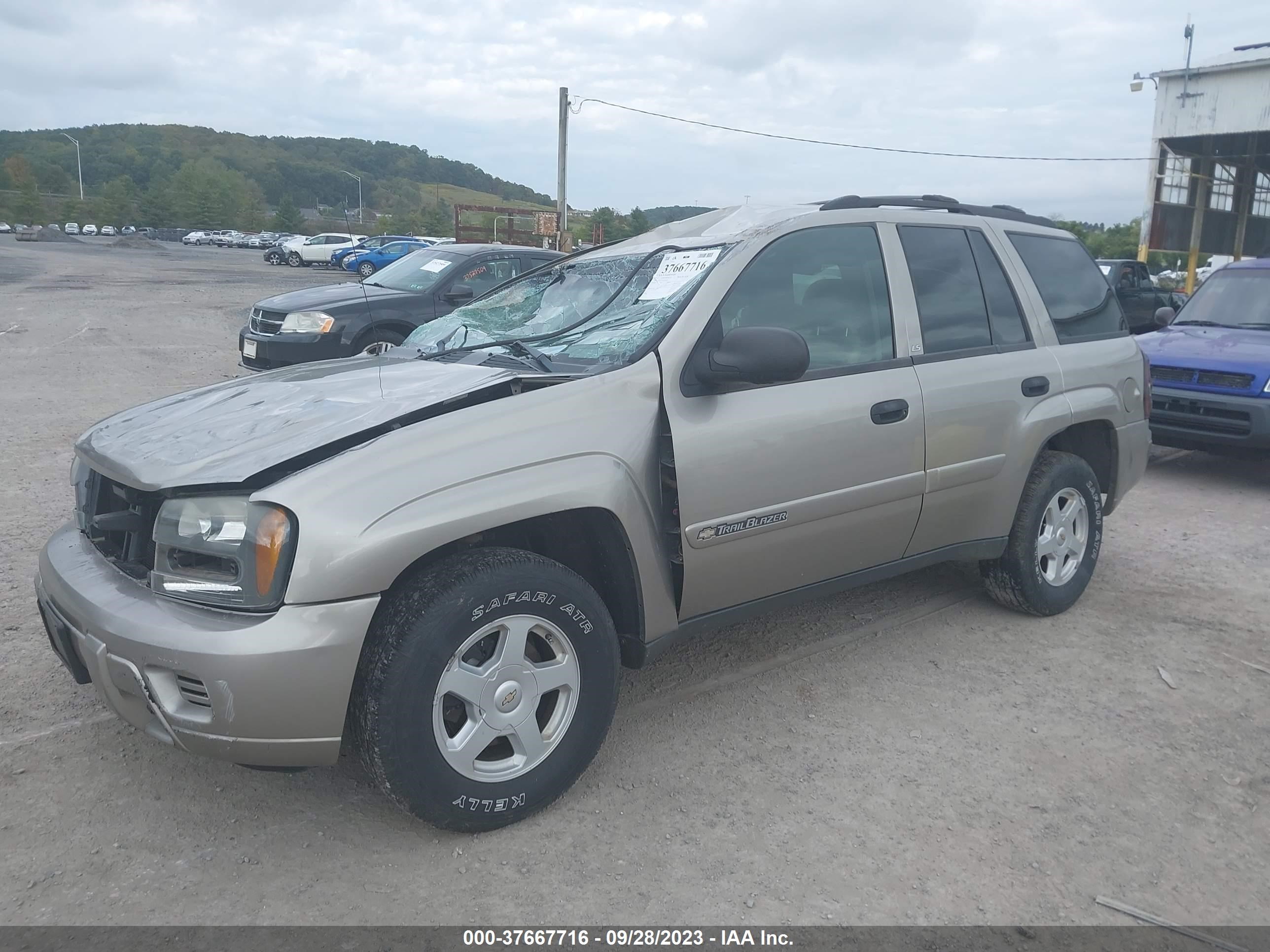 Photo 1 VIN: 1GNDT13S622446325 - CHEVROLET TRAILBLAZER 