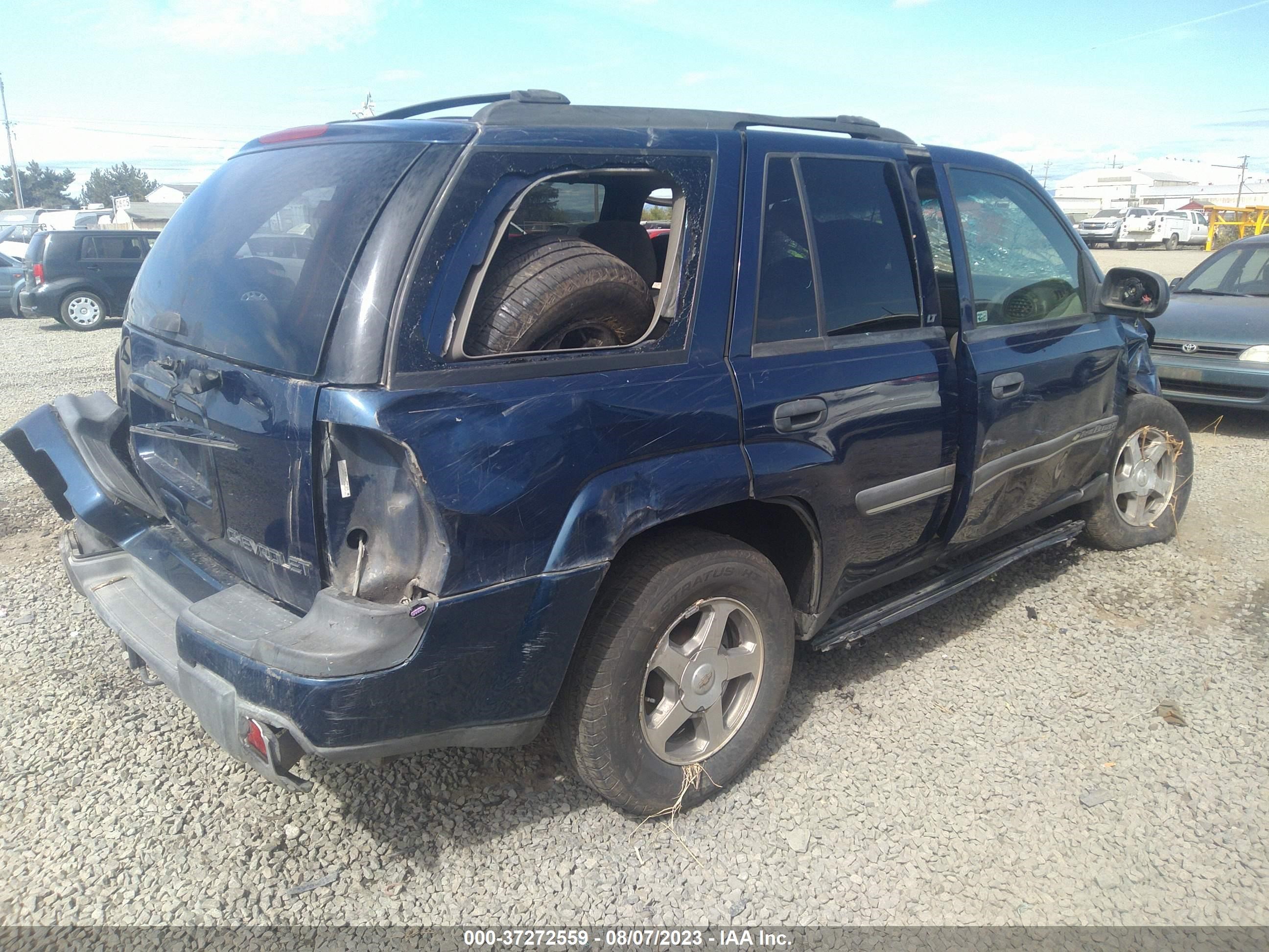 Photo 3 VIN: 1GNDT13S622458457 - CHEVROLET TRAILBLAZER 