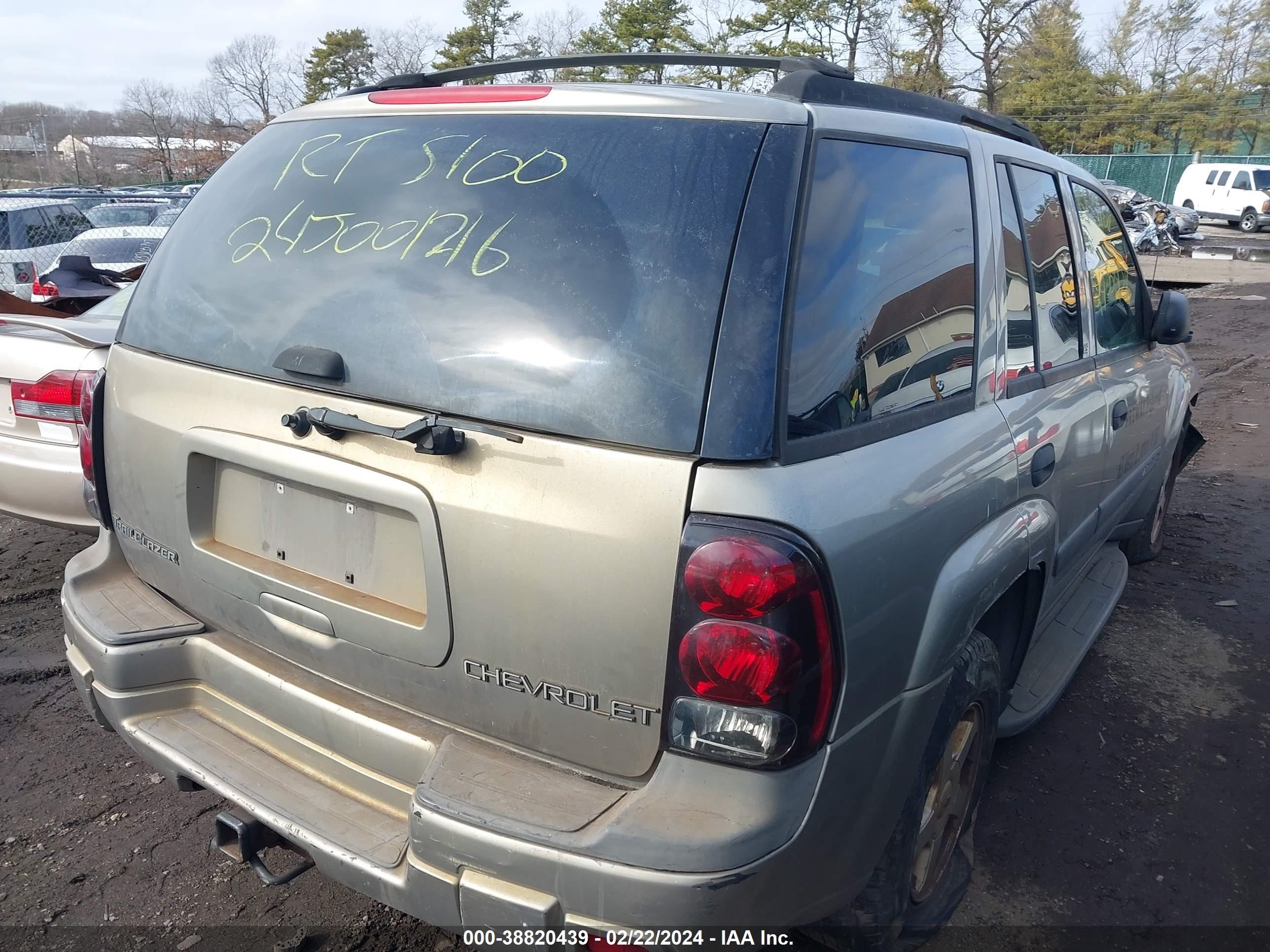 Photo 3 VIN: 1GNDT13S632295374 - CHEVROLET TRAILBLAZER 