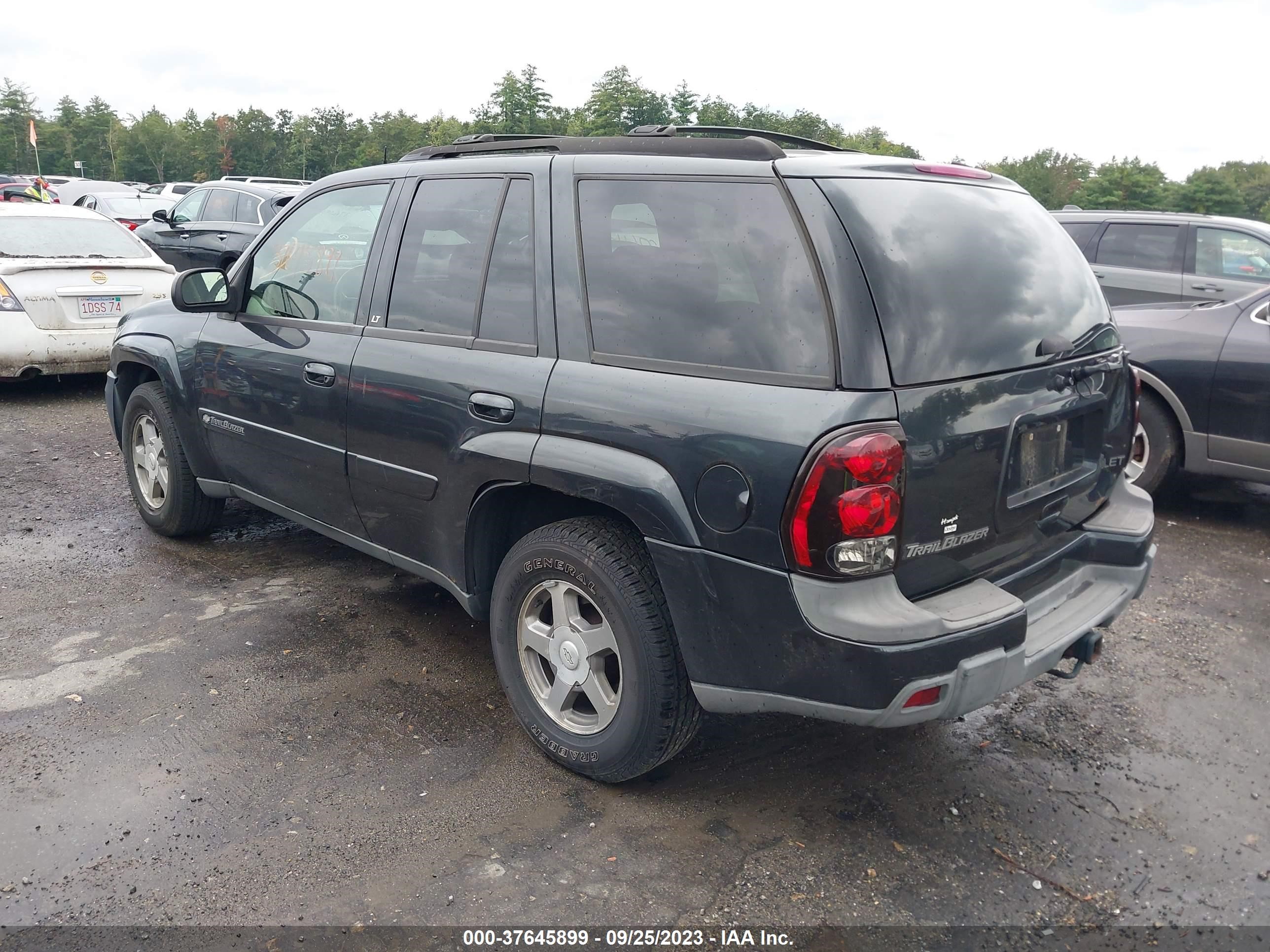 Photo 2 VIN: 1GNDT13S642125243 - CHEVROLET TRAILBLAZER 