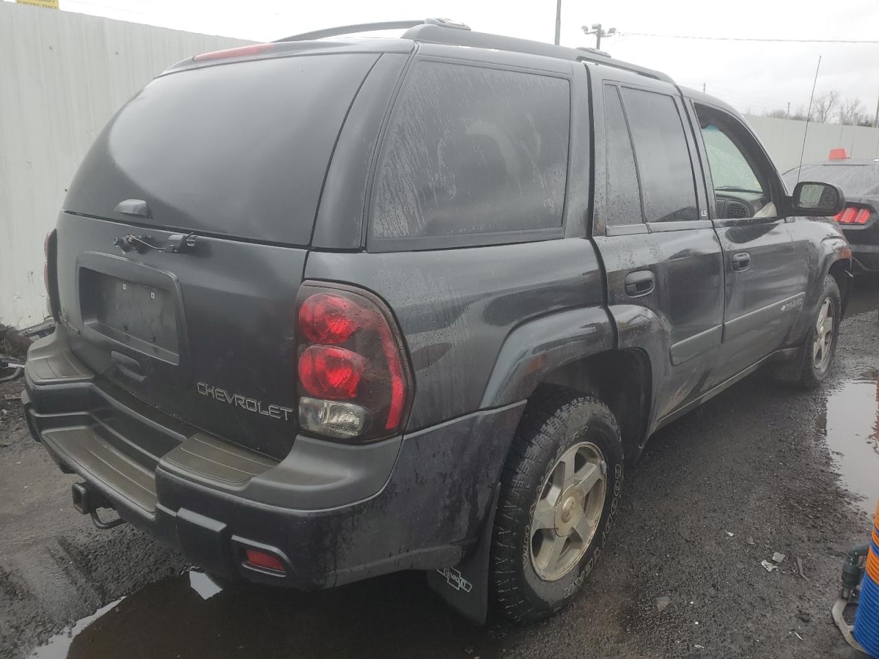 Photo 2 VIN: 1GNDT13S642311283 - CHEVROLET TRAILBLAZER 