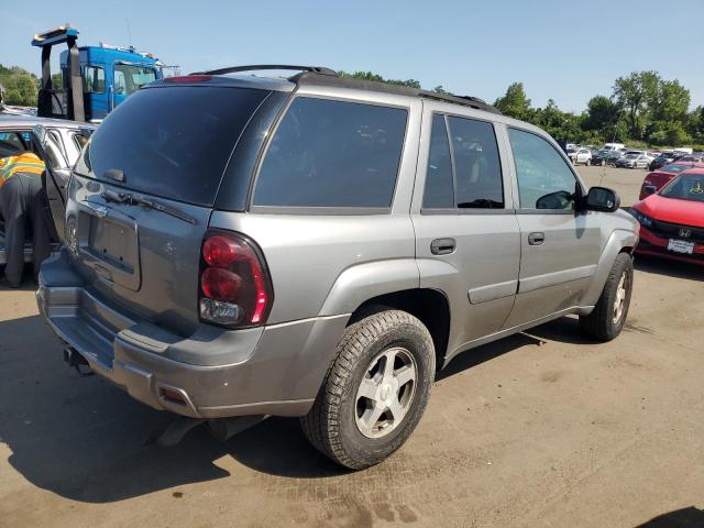 Photo 2 VIN: 1GNDT13S652233203 - CHEVROLET TRAILBLAZE 