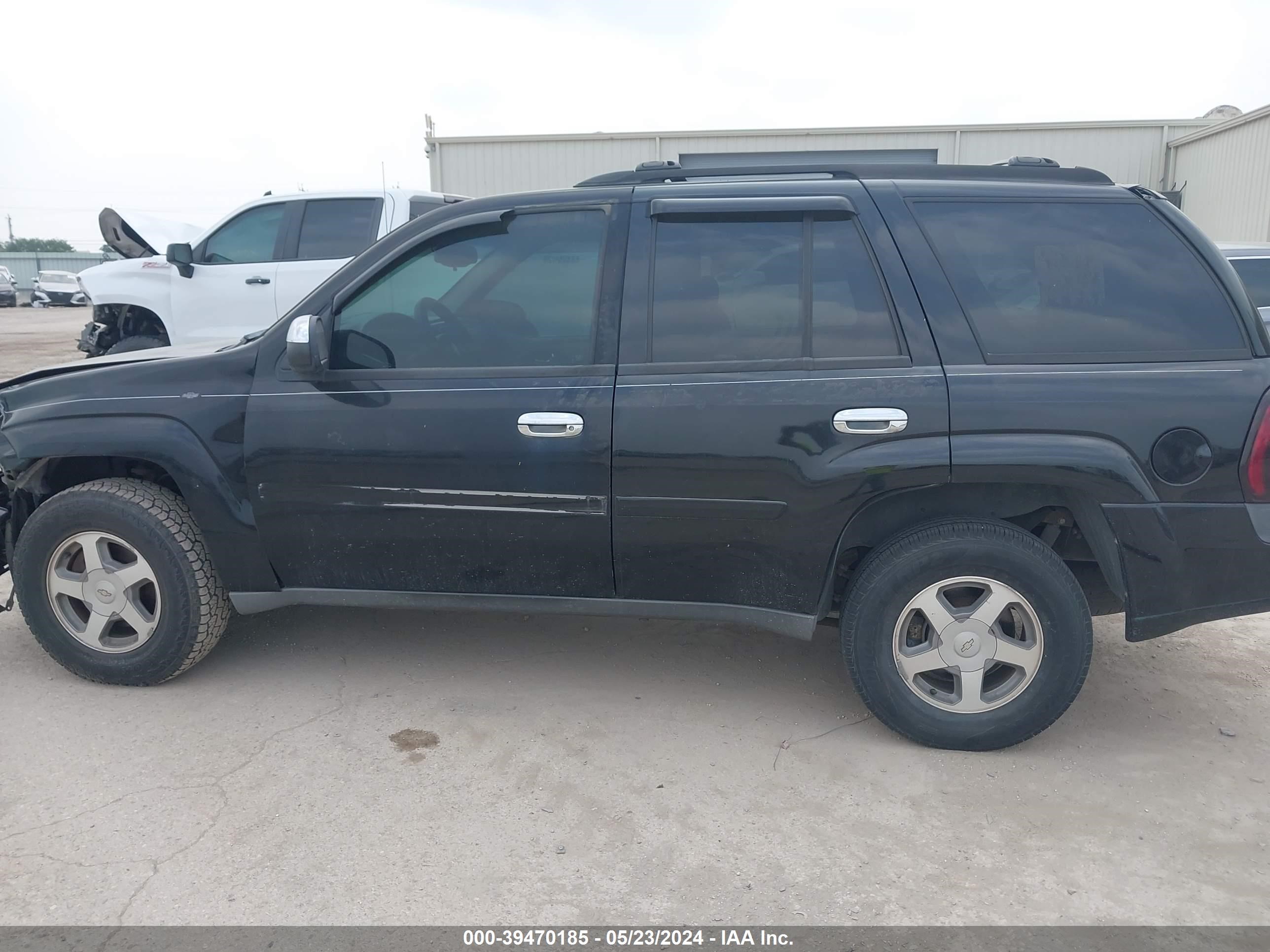 Photo 14 VIN: 1GNDT13S662109479 - CHEVROLET TRAILBLAZER 