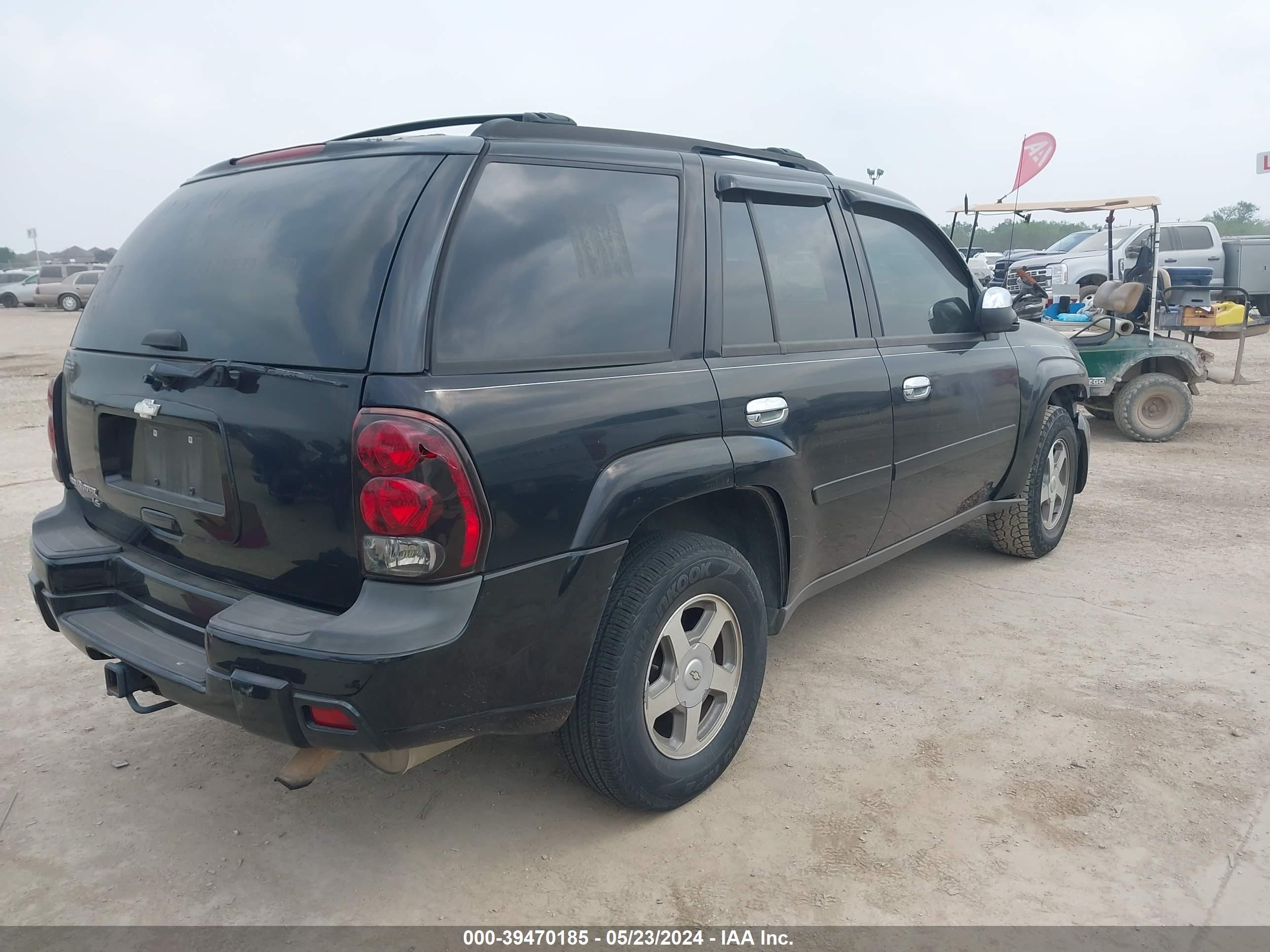 Photo 3 VIN: 1GNDT13S662109479 - CHEVROLET TRAILBLAZER 