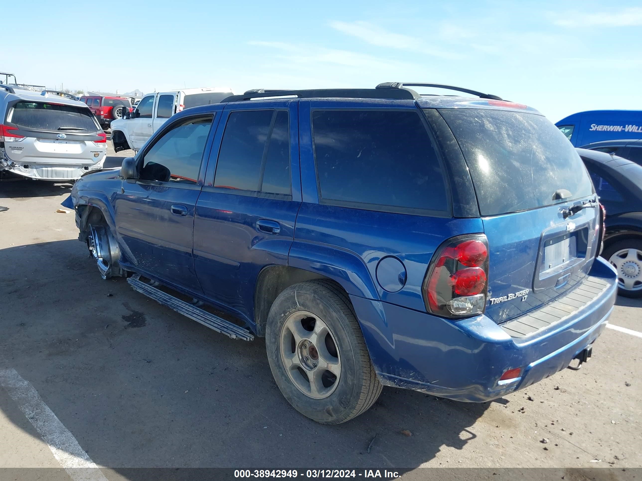 Photo 2 VIN: 1GNDT13S662272357 - CHEVROLET TRAILBLAZER 