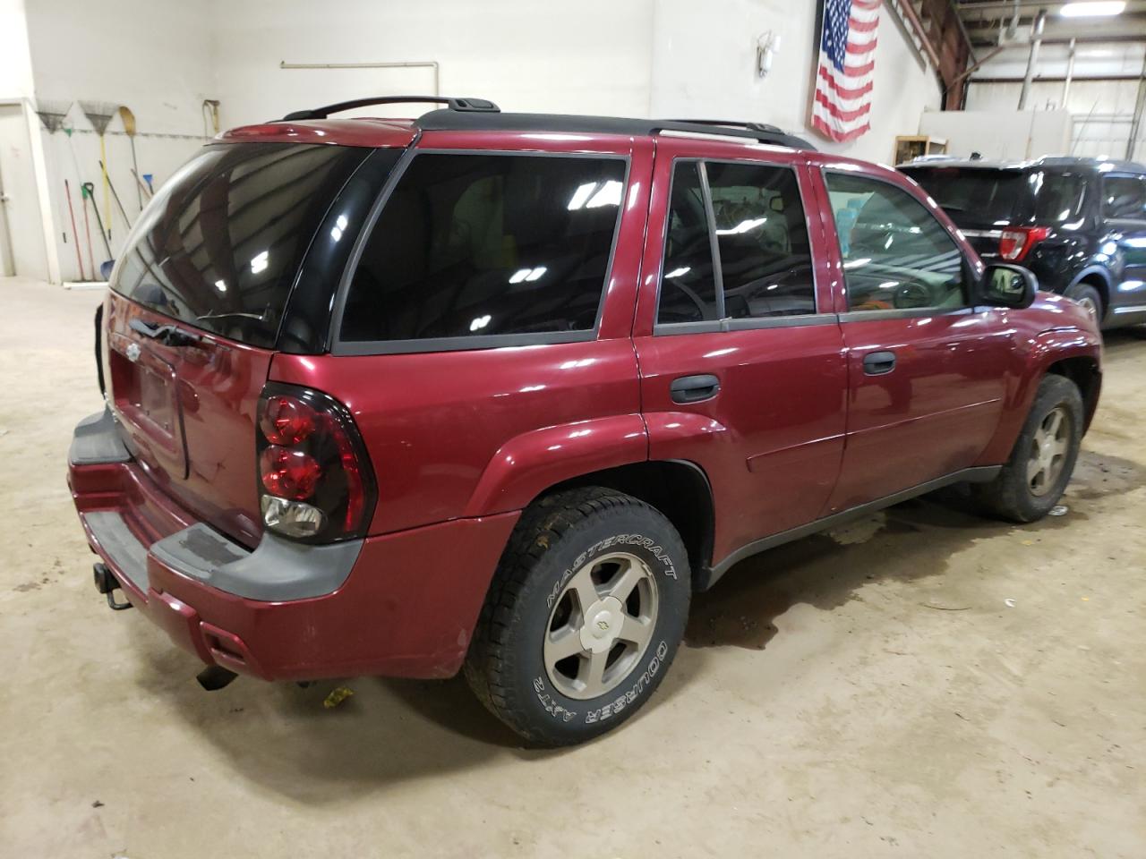 Photo 2 VIN: 1GNDT13S662286503 - CHEVROLET TRAILBLAZER 