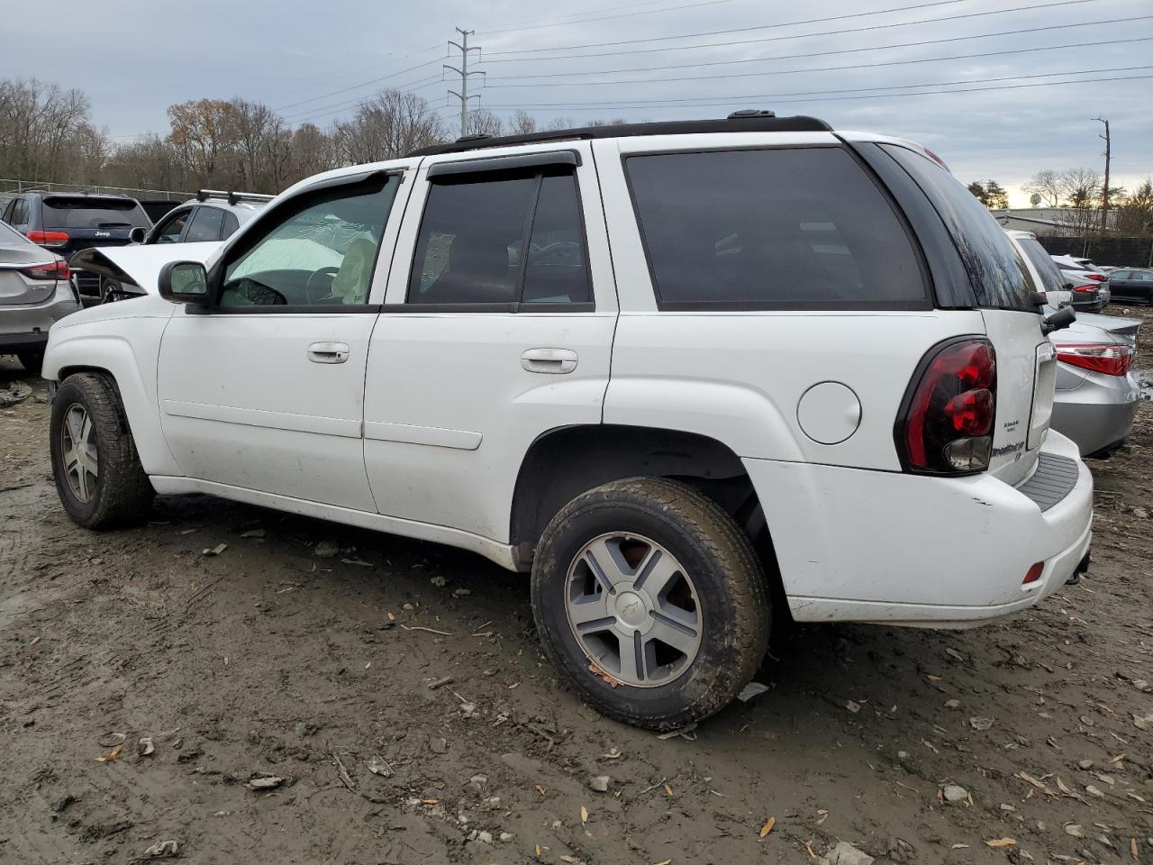 Photo 1 VIN: 1GNDT13S672114540 - CHEVROLET TRAILBLAZER 