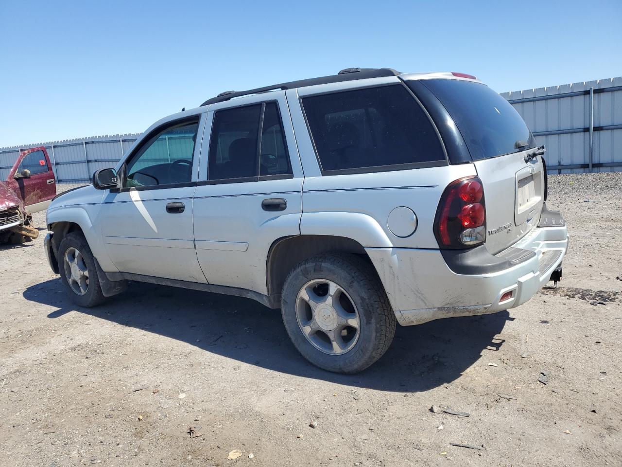 Photo 1 VIN: 1GNDT13S672286079 - CHEVROLET TRAILBLAZER 