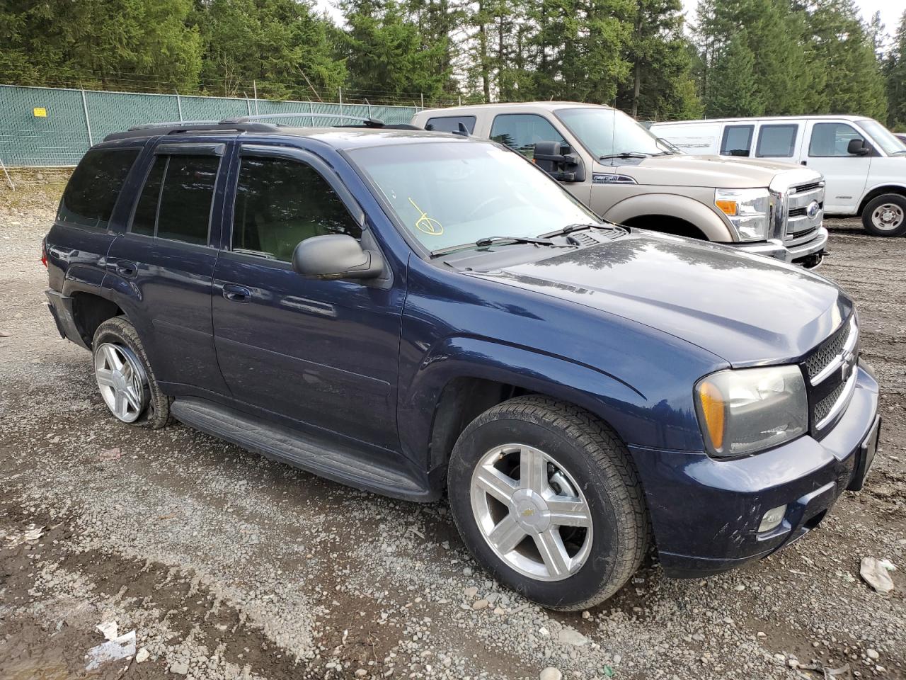 Photo 3 VIN: 1GNDT13S682254850 - CHEVROLET TRAILBLAZER 