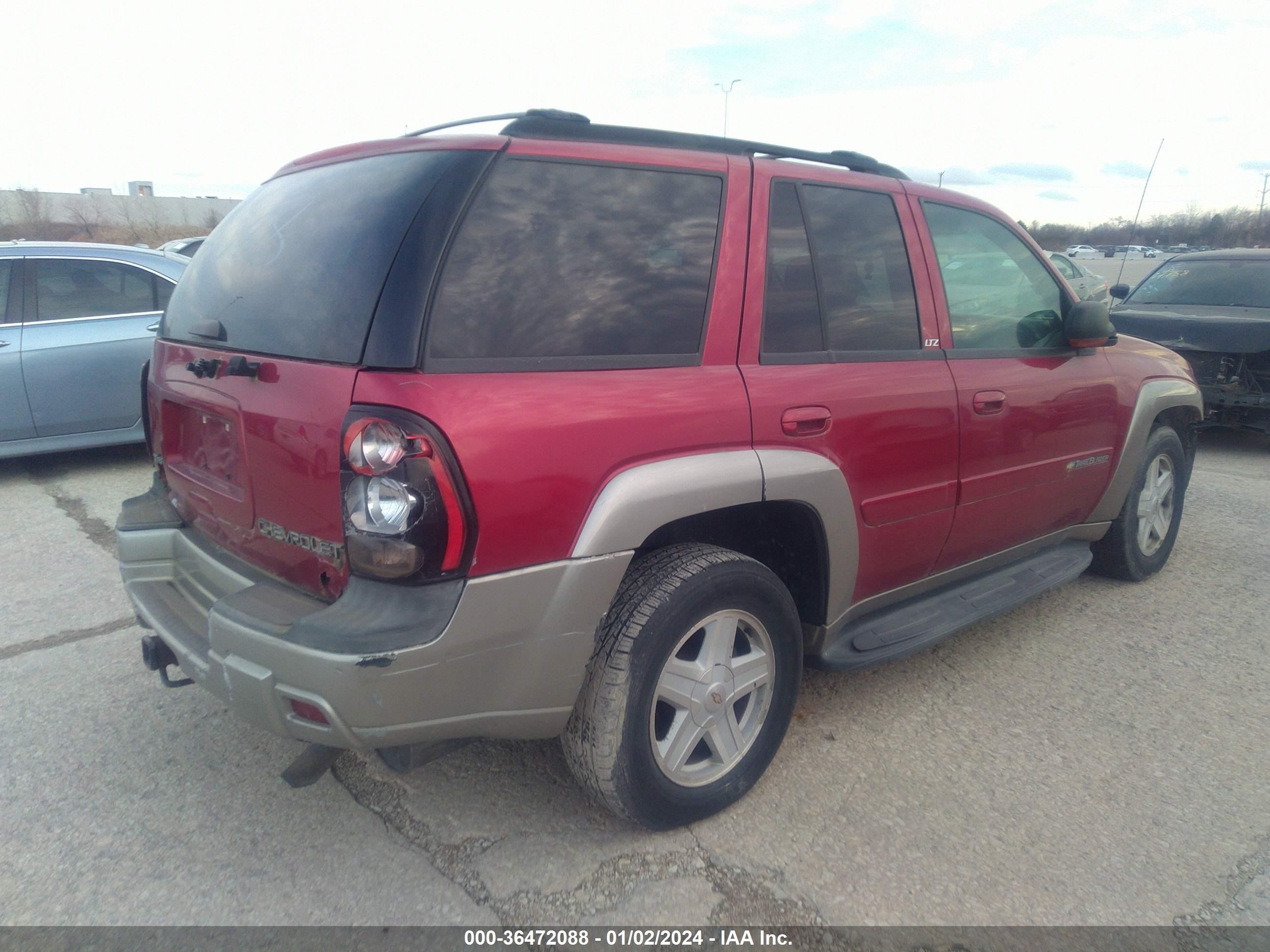 Photo 3 VIN: 1GNDT13S722211643 - CHEVROLET TRAILBLAZER 