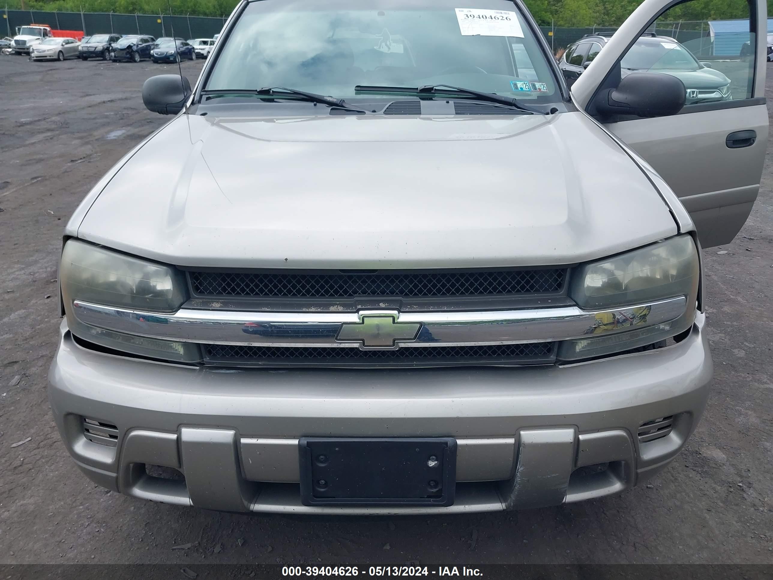 Photo 5 VIN: 1GNDT13S722402138 - CHEVROLET TRAILBLAZER 