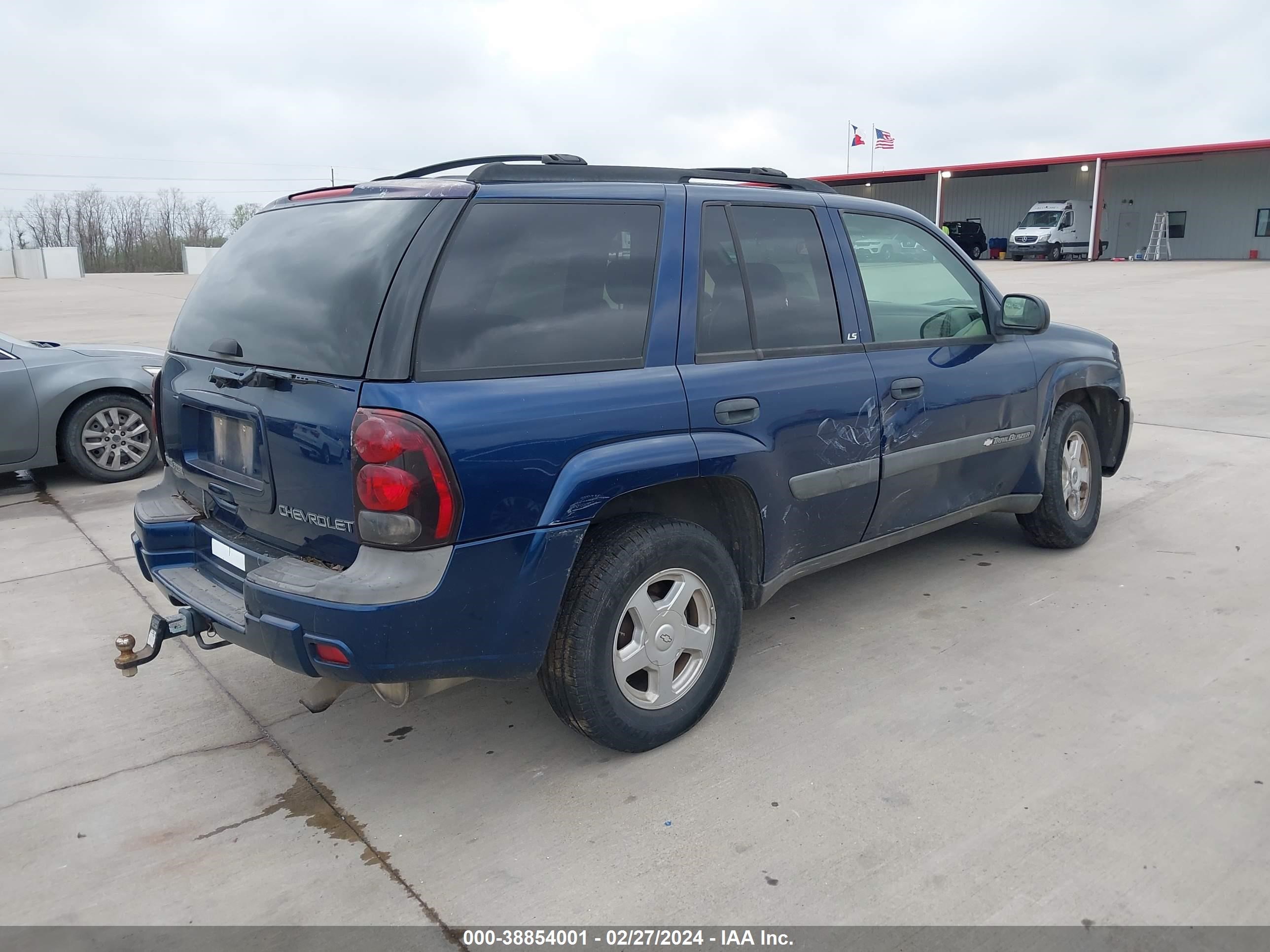 Photo 3 VIN: 1GNDT13S732246586 - CHEVROLET TRAILBLAZER 