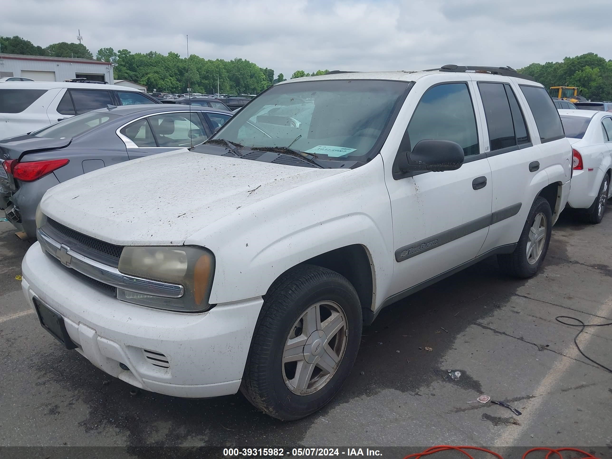 Photo 1 VIN: 1GNDT13S732330133 - CHEVROLET TRAILBLAZER 