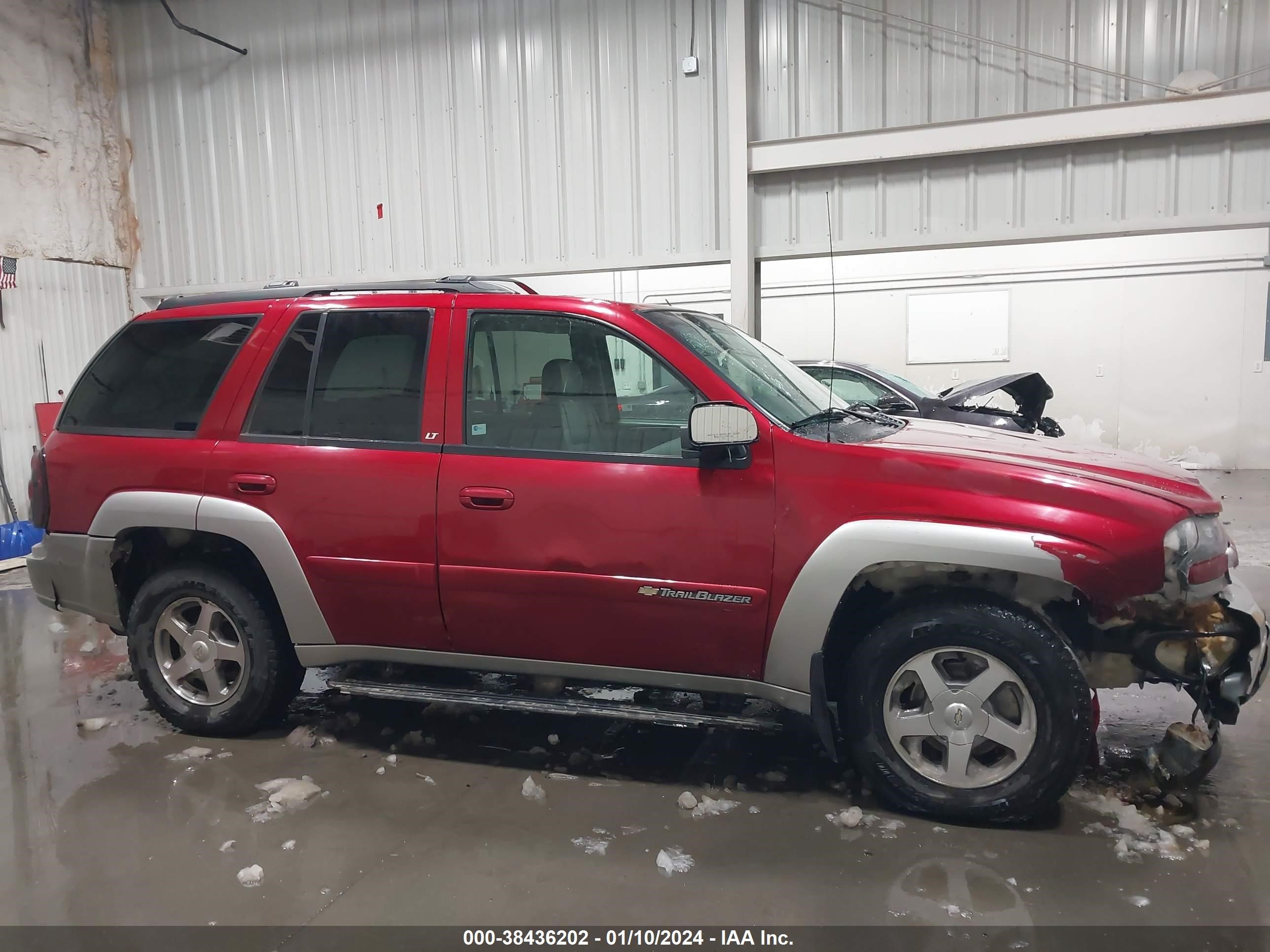 Photo 11 VIN: 1GNDT13S742236450 - CHEVROLET TRAILBLAZER 