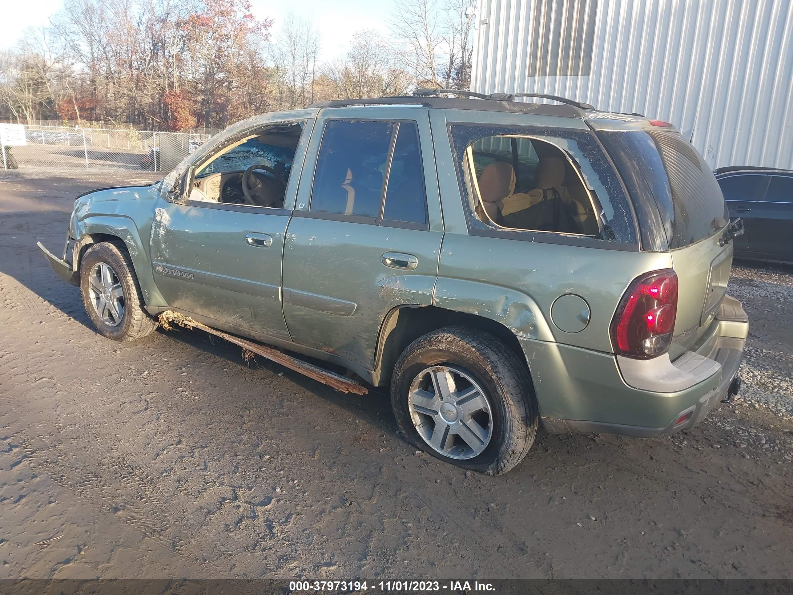 Photo 2 VIN: 1GNDT13S742297863 - CHEVROLET TRAILBLAZER 