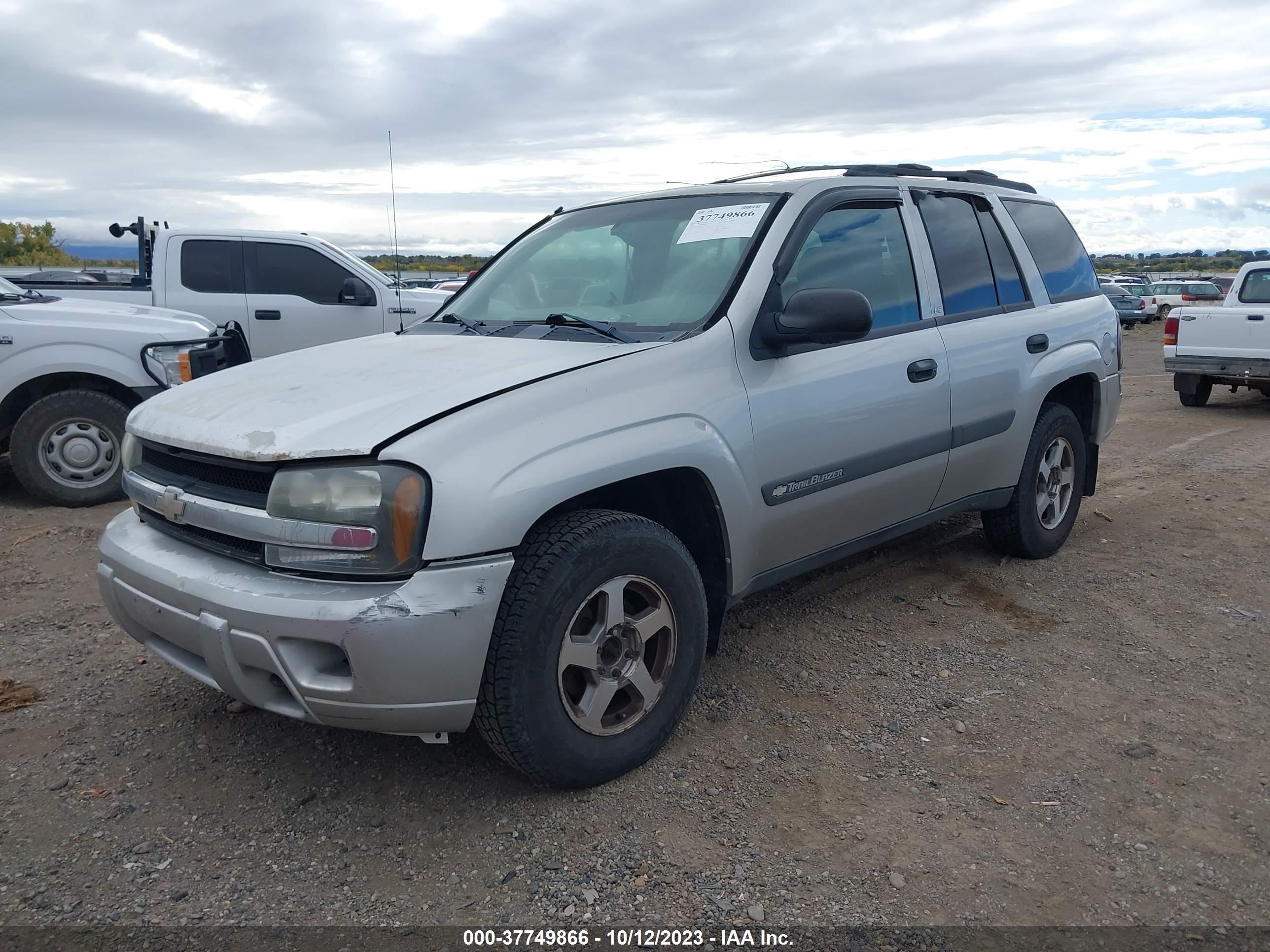 Photo 1 VIN: 1GNDT13S742347192 - CHEVROLET TRAILBLAZER 