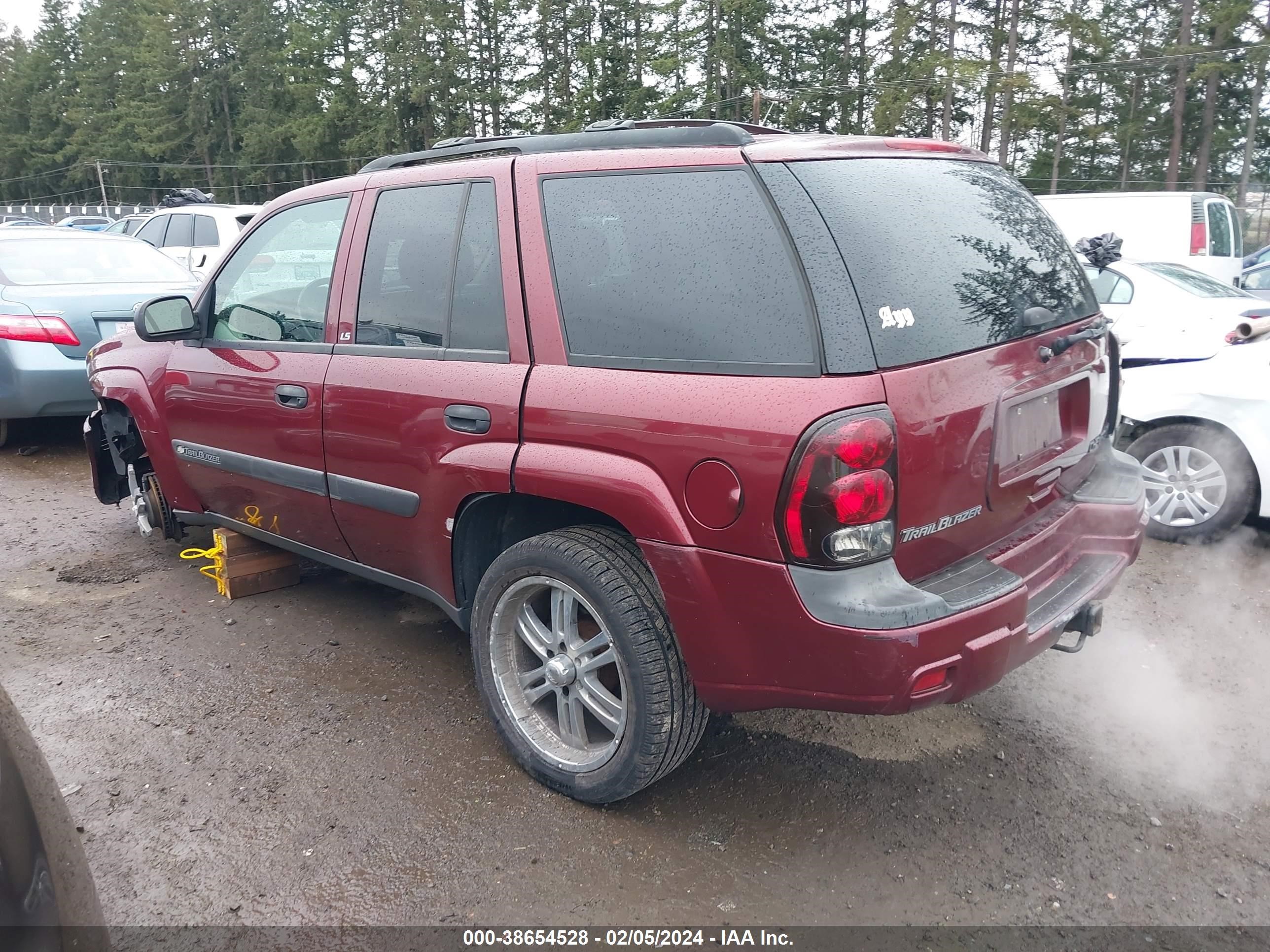 Photo 2 VIN: 1GNDT13S742442013 - CHEVROLET TRAILBLAZER 