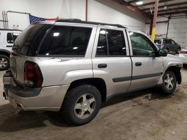 Photo 2 VIN: 1GNDT13S752142019 - CHEVROLET TRAILBLZR 