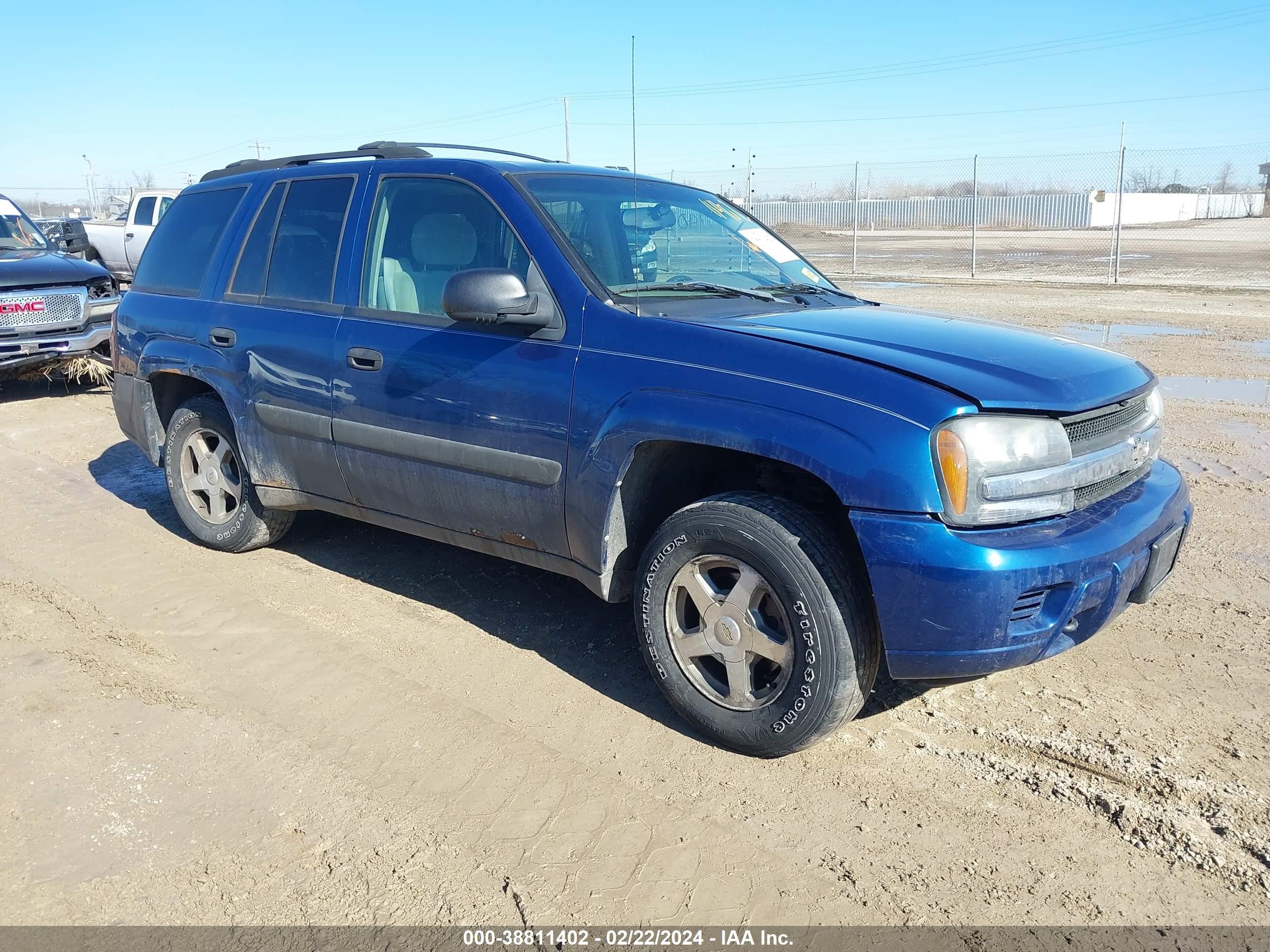 Photo 0 VIN: 1GNDT13S752283401 - CHEVROLET TRAILBLAZER 