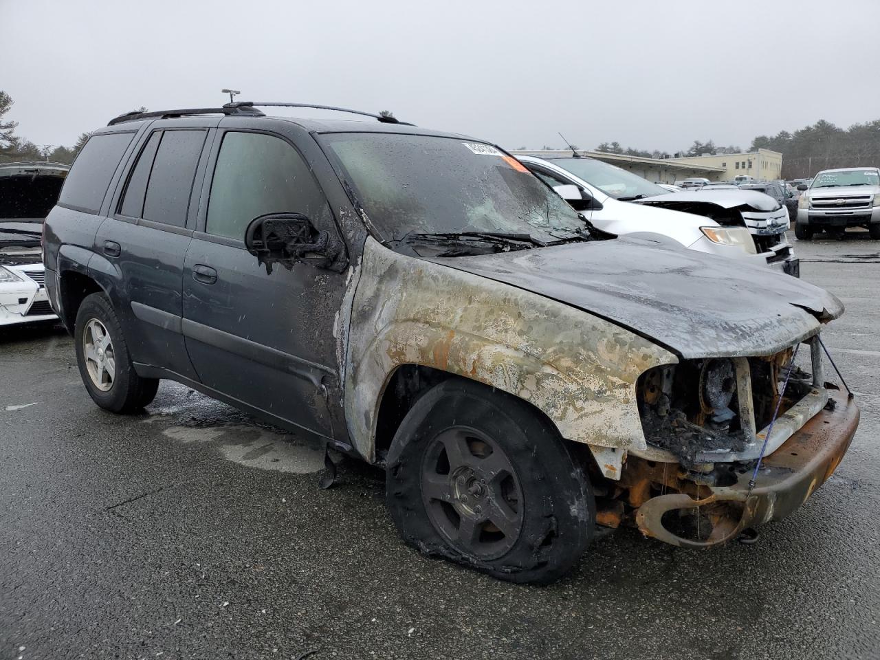 Photo 3 VIN: 1GNDT13S752332516 - CHEVROLET TRAILBLAZER 