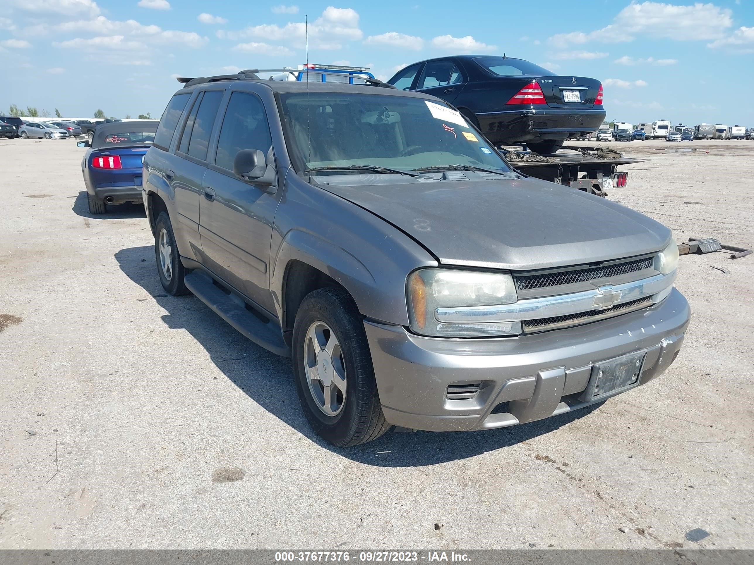 Photo 0 VIN: 1GNDT13S762195692 - CHEVROLET TRAILBLAZER 