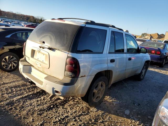 Photo 2 VIN: 1GNDT13S762343081 - CHEVROLET TRAILBLZR 