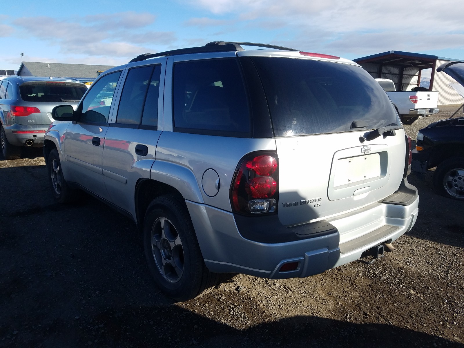 Photo 2 VIN: 1GNDT13S772275348 - CHEVROLET TRAILBLAZE 