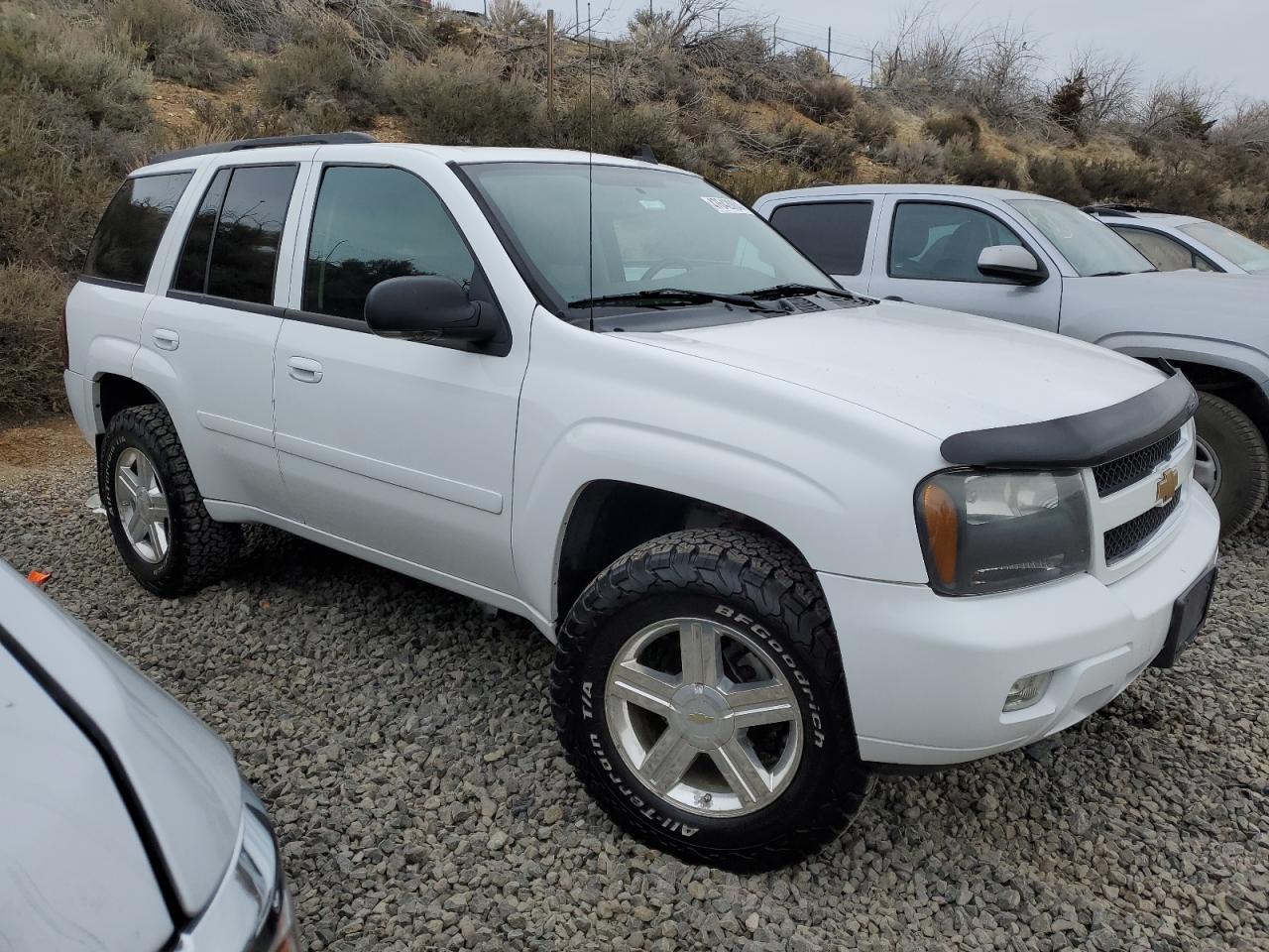 Photo 3 VIN: 1GNDT13S782188213 - CHEVROLET TRAILBLAZER 