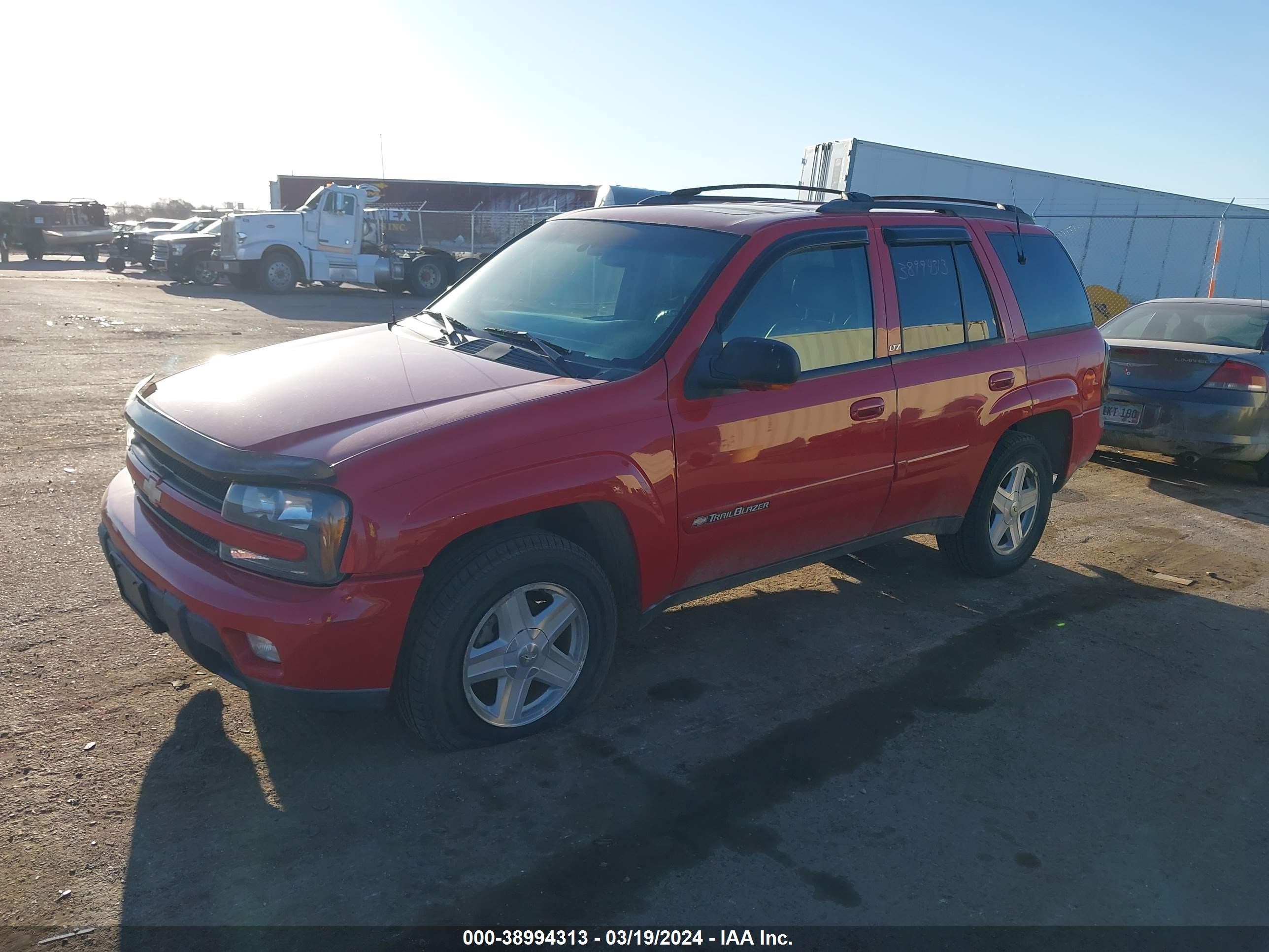 Photo 1 VIN: 1GNDT13S822222084 - CHEVROLET TRAILBLAZER 