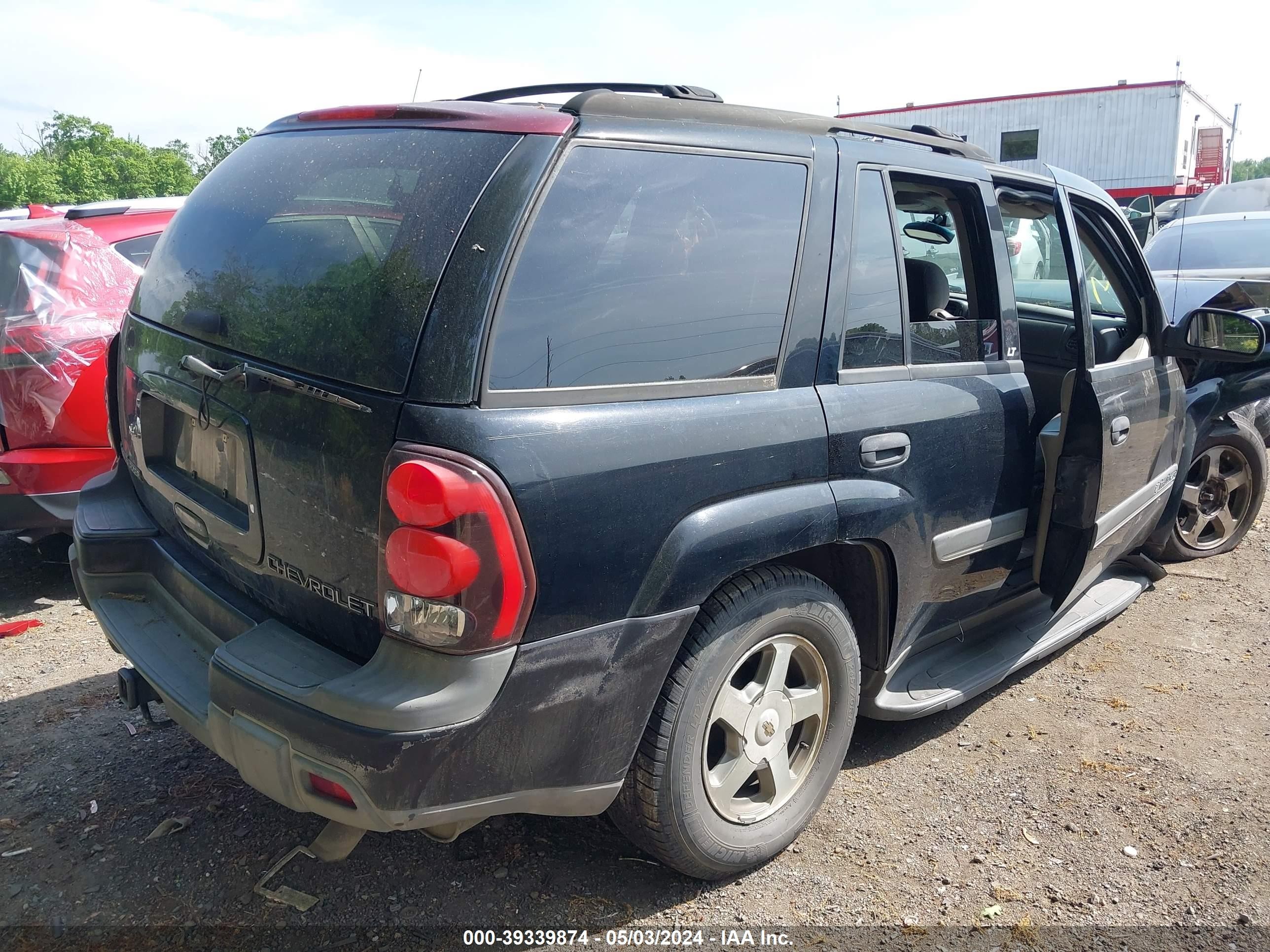 Photo 3 VIN: 1GNDT13S822397791 - CHEVROLET TRAILBLAZER 