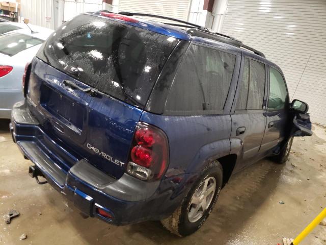 Photo 2 VIN: 1GNDT13S842169552 - CHEVROLET TRAILBLAZE 