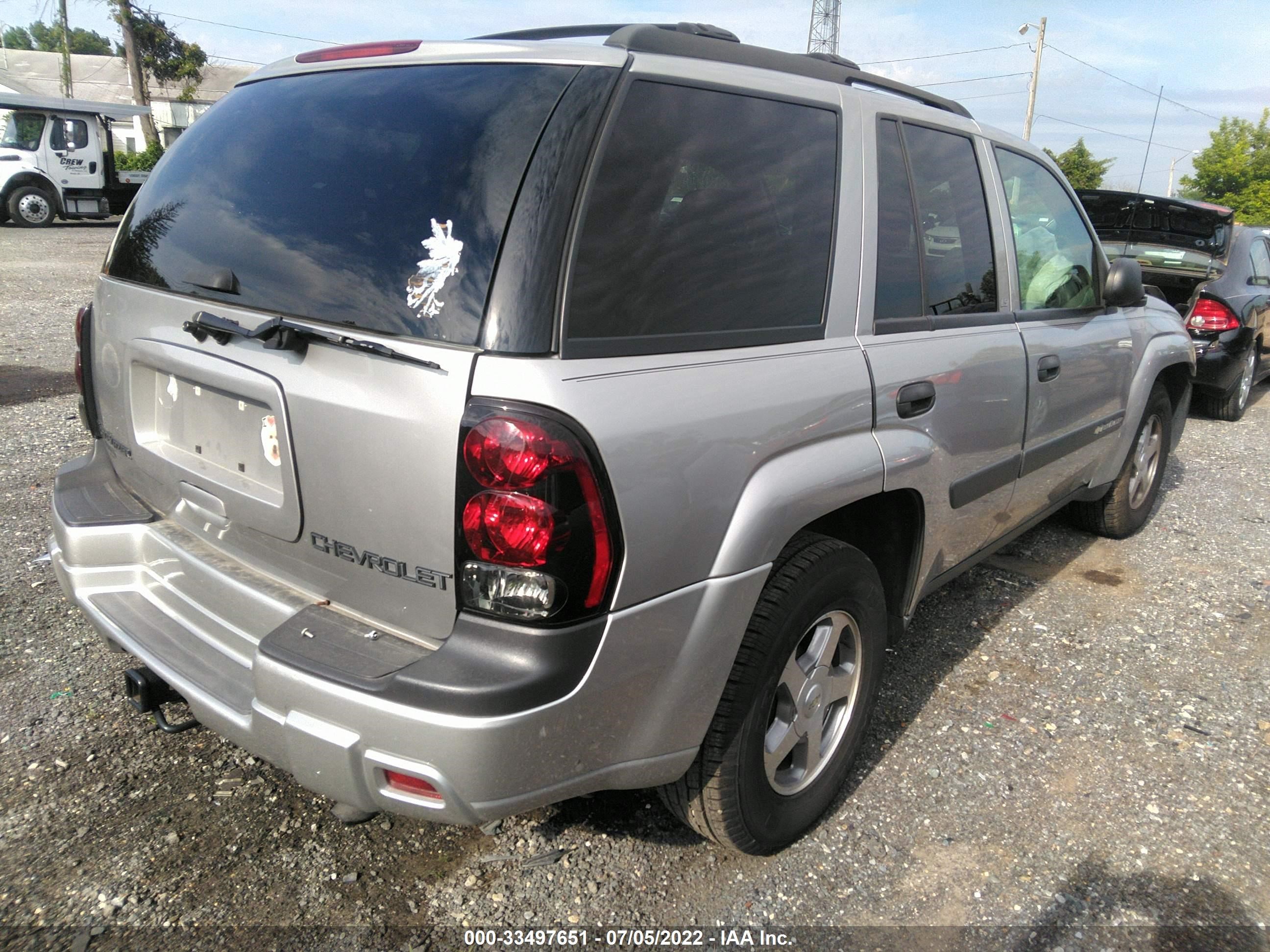 Photo 3 VIN: 1GNDT13S842359139 - CHEVROLET TRAILBLAZER 