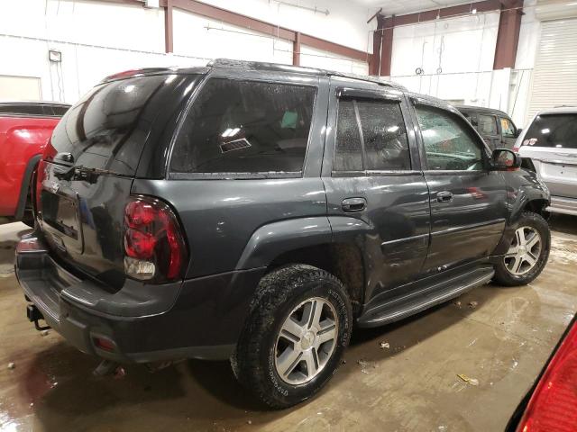 Photo 2 VIN: 1GNDT13S852247345 - CHEVROLET TRAILBLAZE 